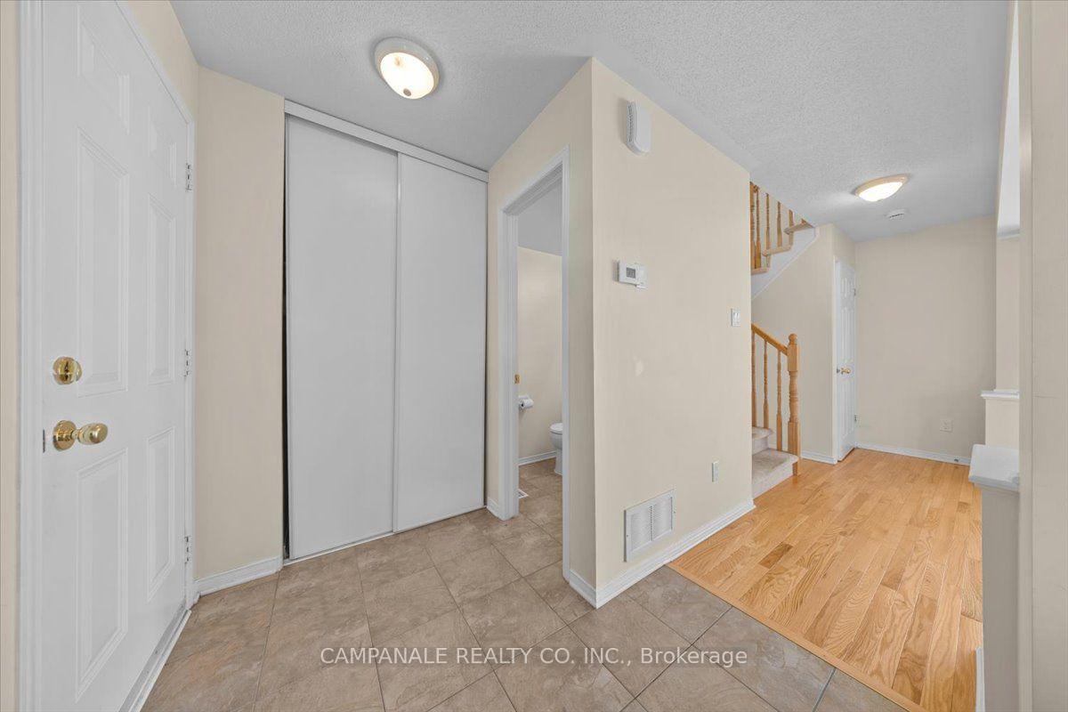 Photo 3 of 104 Wolff Crescent, Arnprior, Arnprior — HOMEH