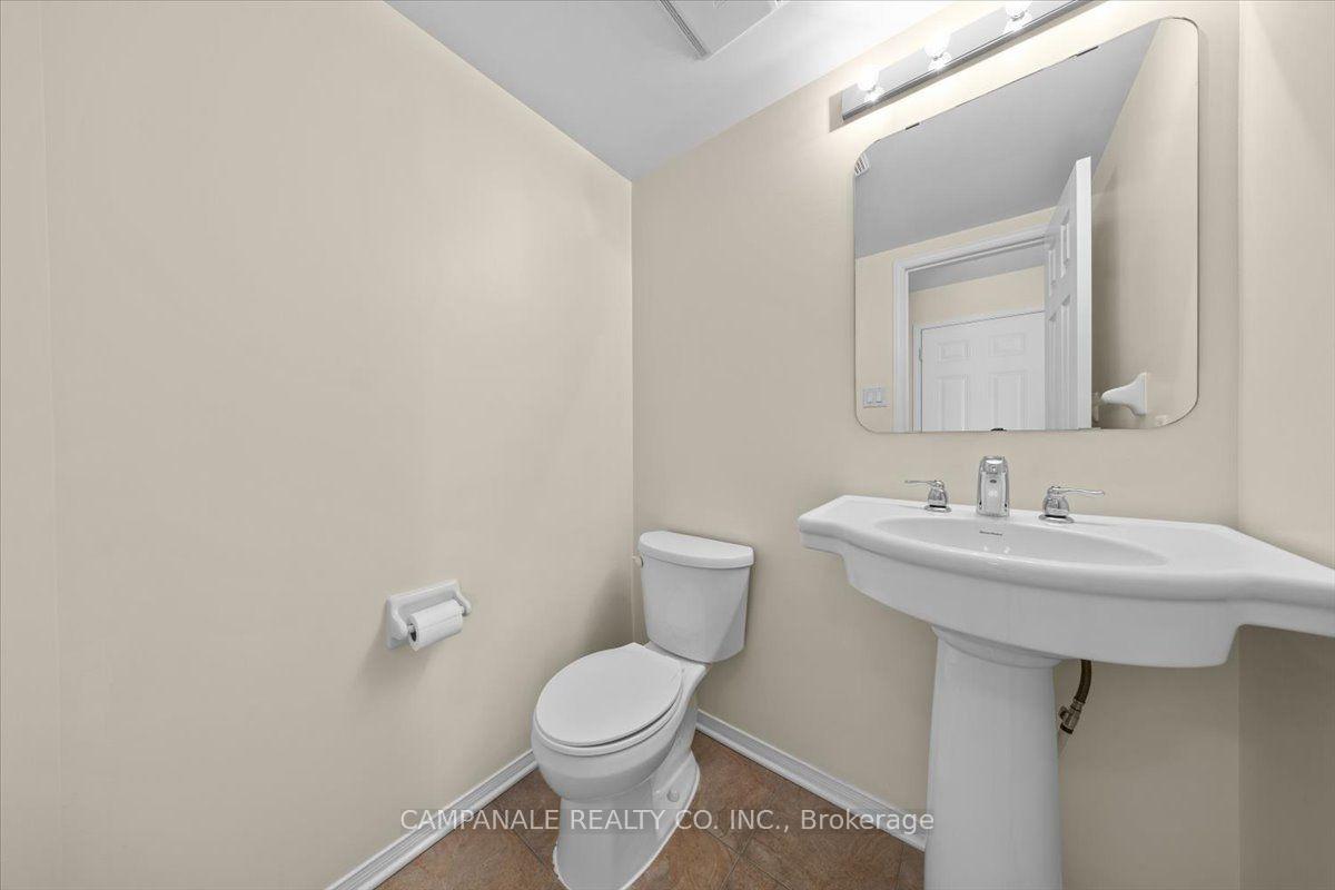 Photo 4 of 104 Wolff Crescent, Arnprior, Arnprior — HOMEH