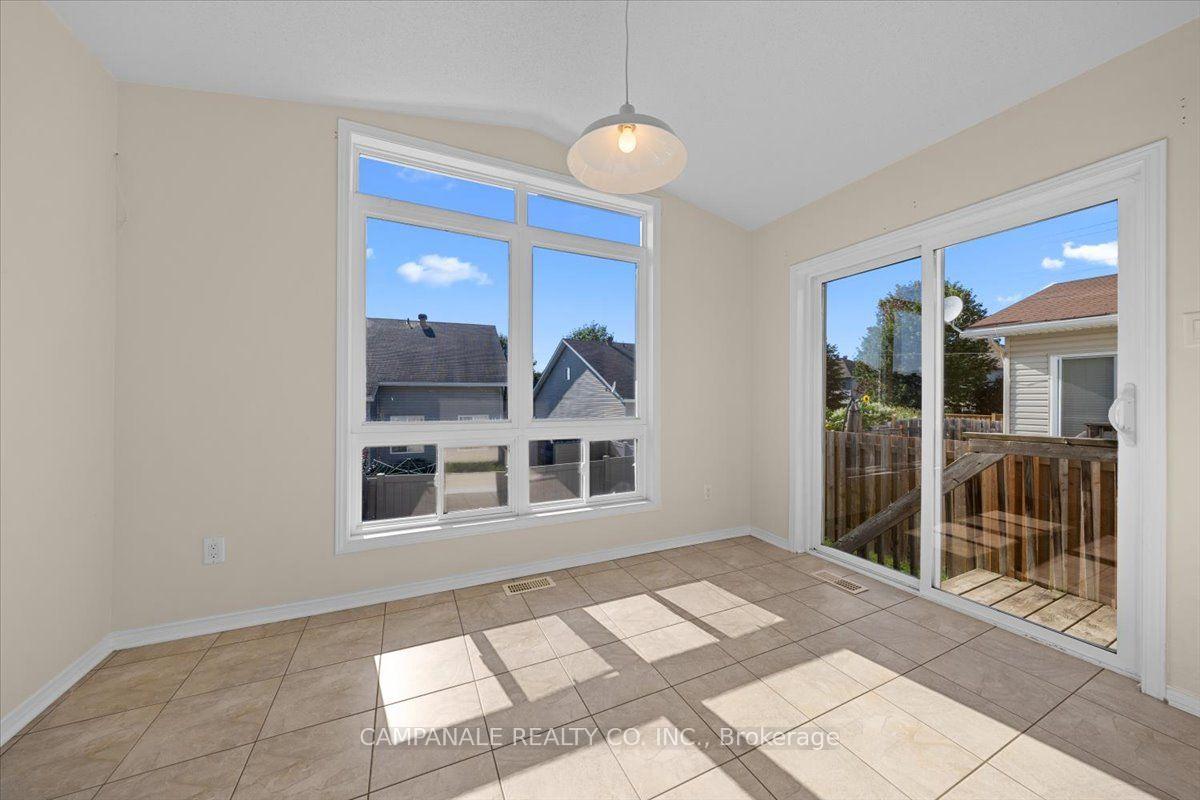 Photo 14 of 104 Wolff Crescent, Arnprior, Arnprior — HOMEH