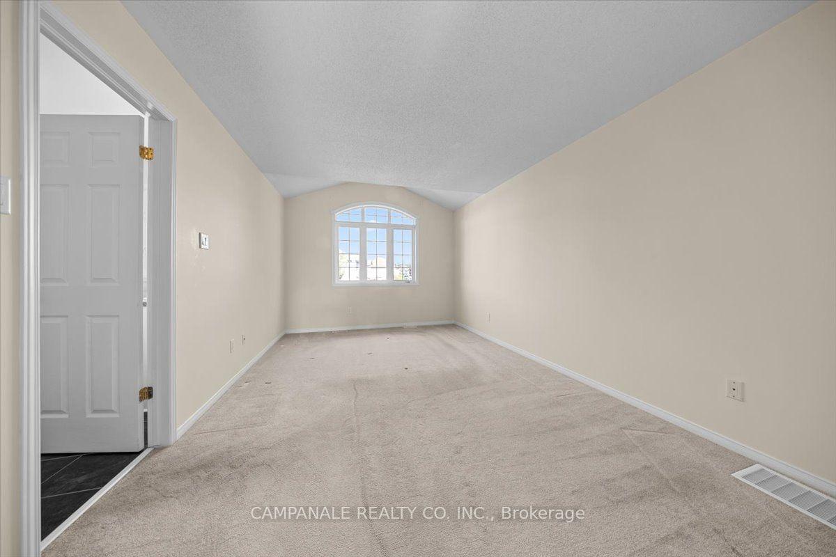 Photo 17 of 104 Wolff Crescent, Arnprior, Arnprior — HOMEH