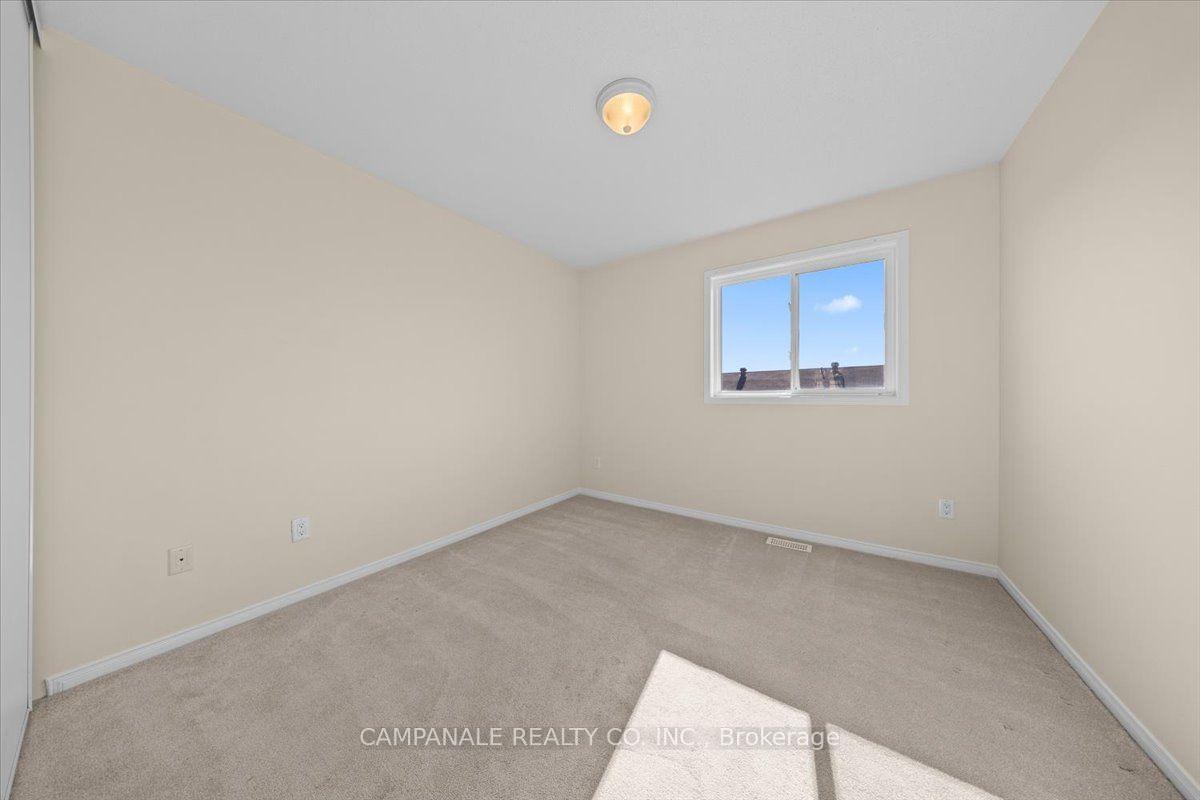 Photo 20 of 104 Wolff Crescent, Arnprior, Arnprior — HOMEH