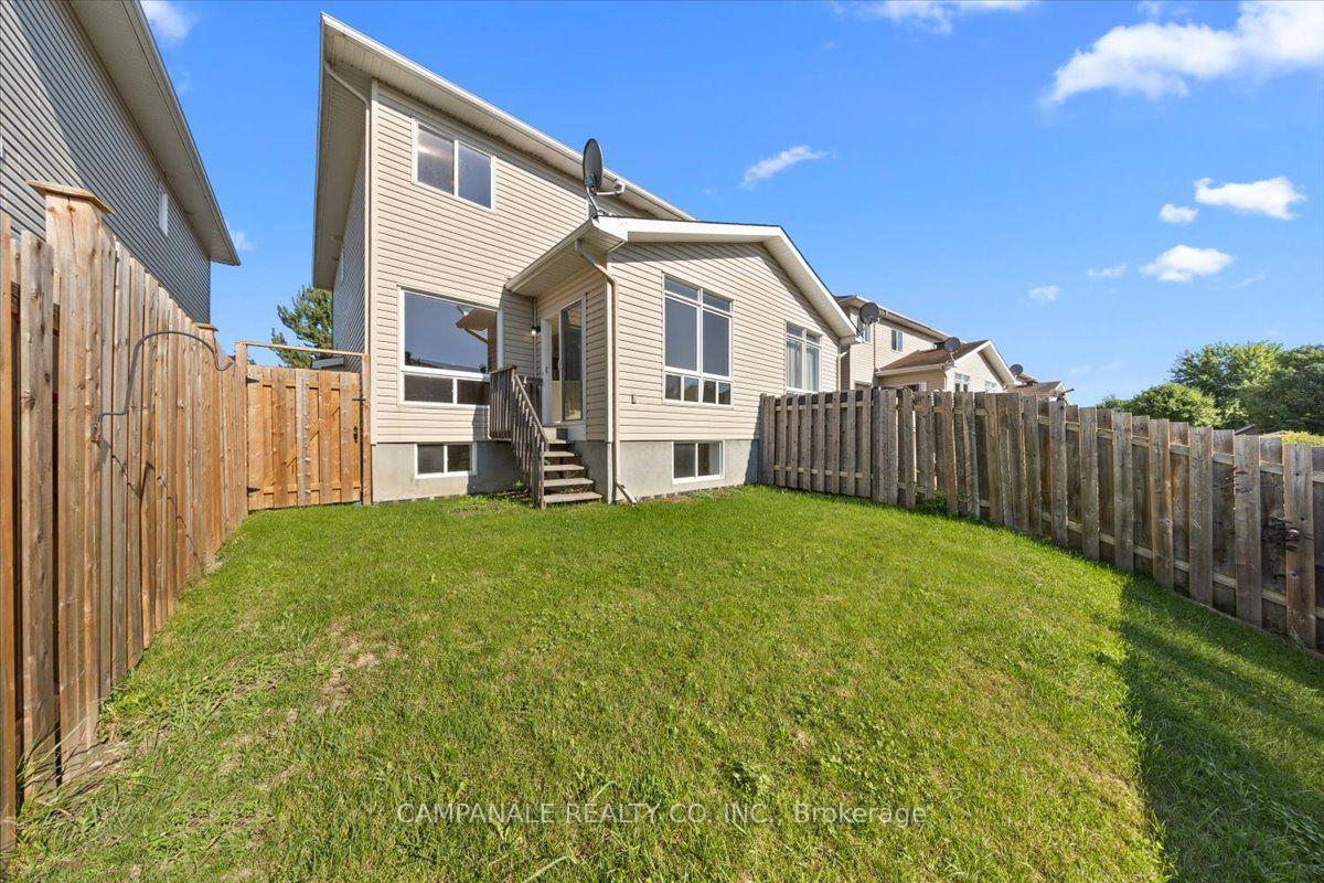 Photo 26 of 104 Wolff Crescent, Arnprior, Arnprior — HOMEH