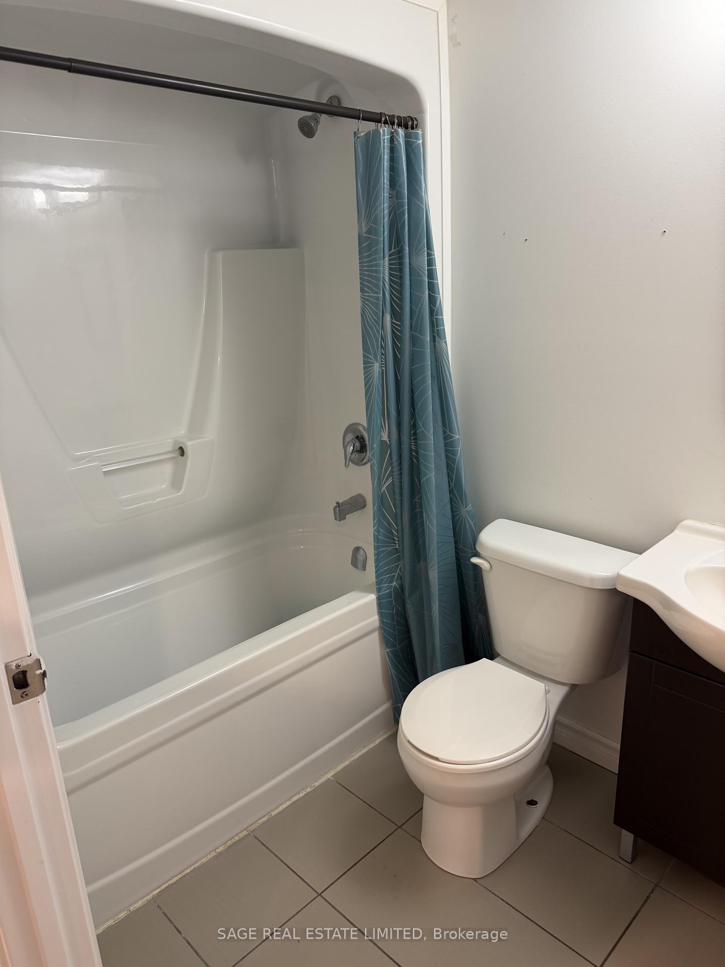 Photo 8 of Unit 2002, 158 King Street N, Waterloo, Downtown Waterloo — HOMEH