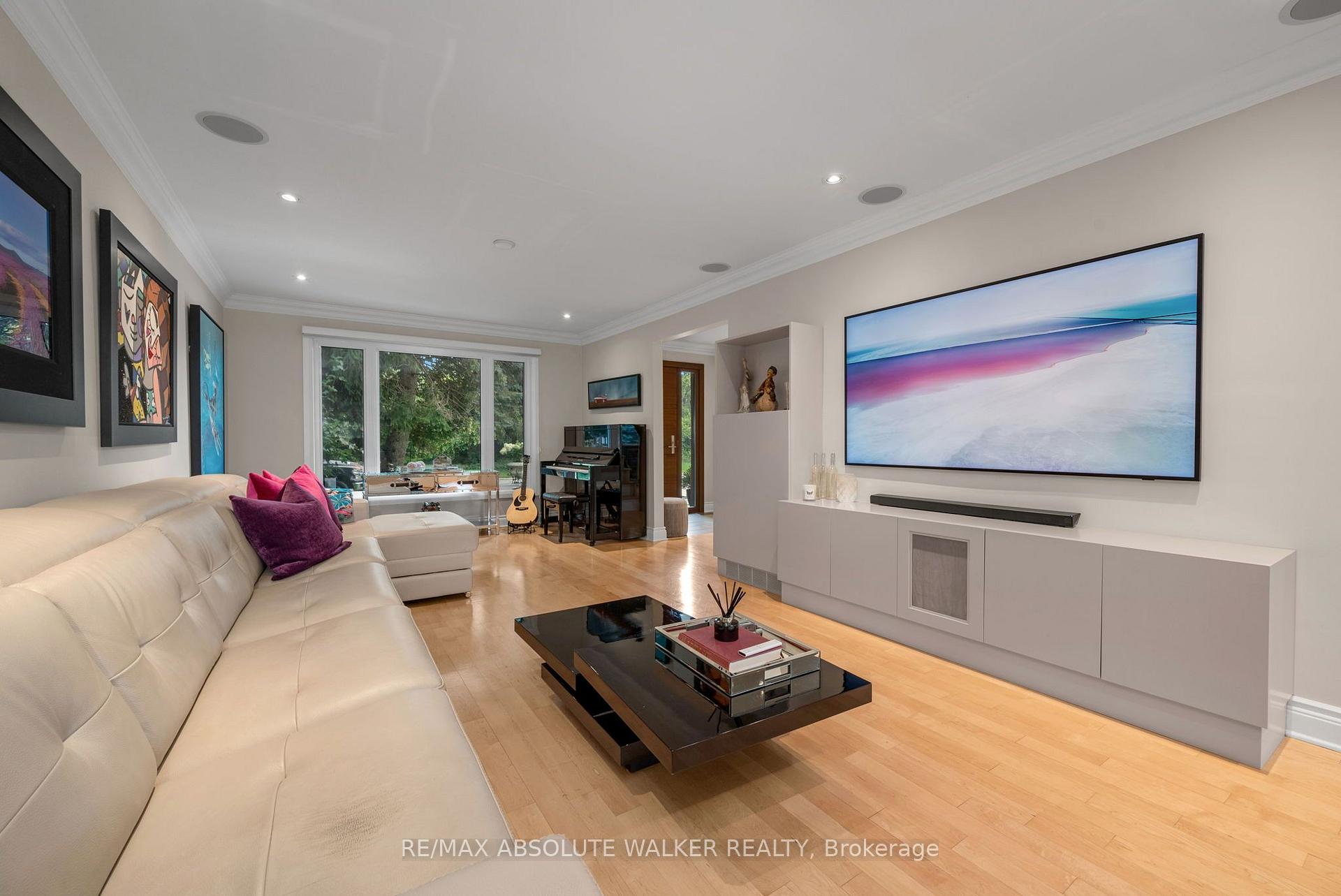 Photo 9 of 56 Aldridge Way, Ottawa, Craig Henry/Woodvale — HOMEH