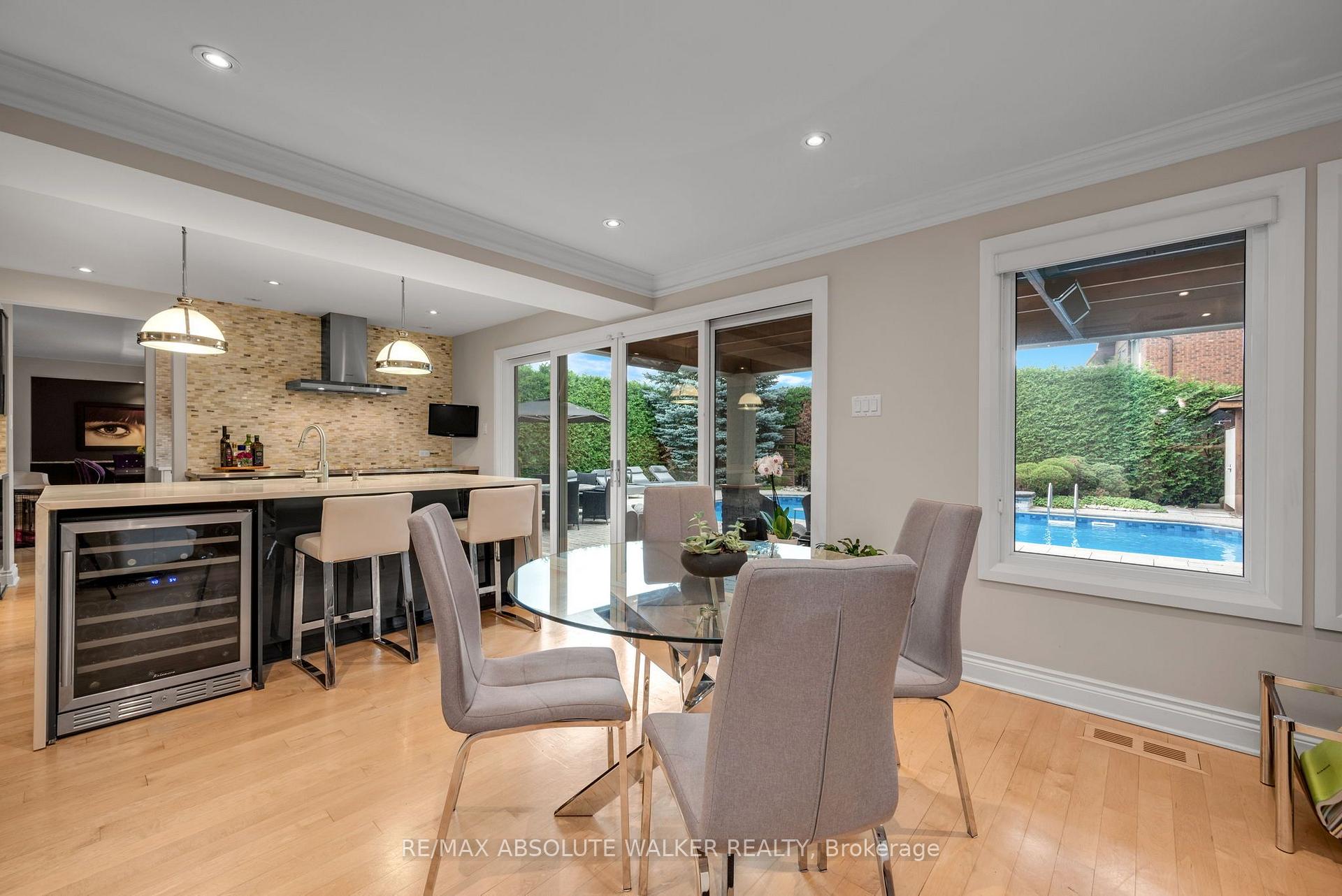 Photo 10 of 56 Aldridge Way, Ottawa, Craig Henry/Woodvale — HOMEH