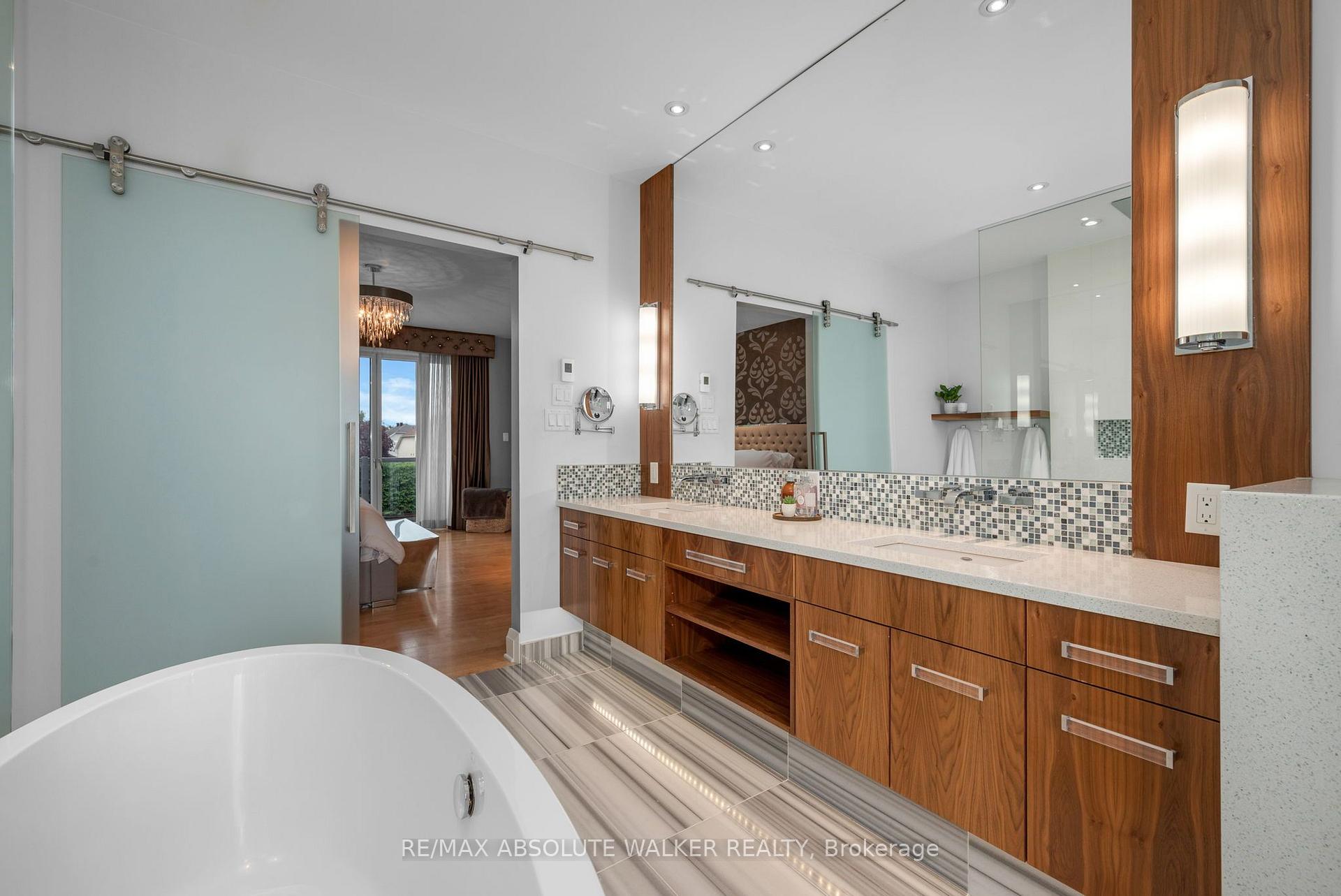 Photo 20 of 56 Aldridge Way, Ottawa, Craig Henry/Woodvale — HOMEH