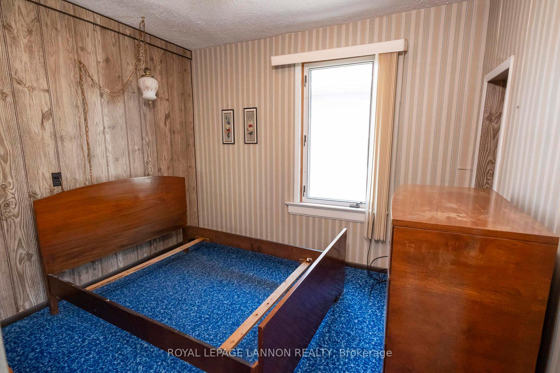 Photo 18 of 216 Francis Street W, Thunder Bay, Westfort — HOMEH