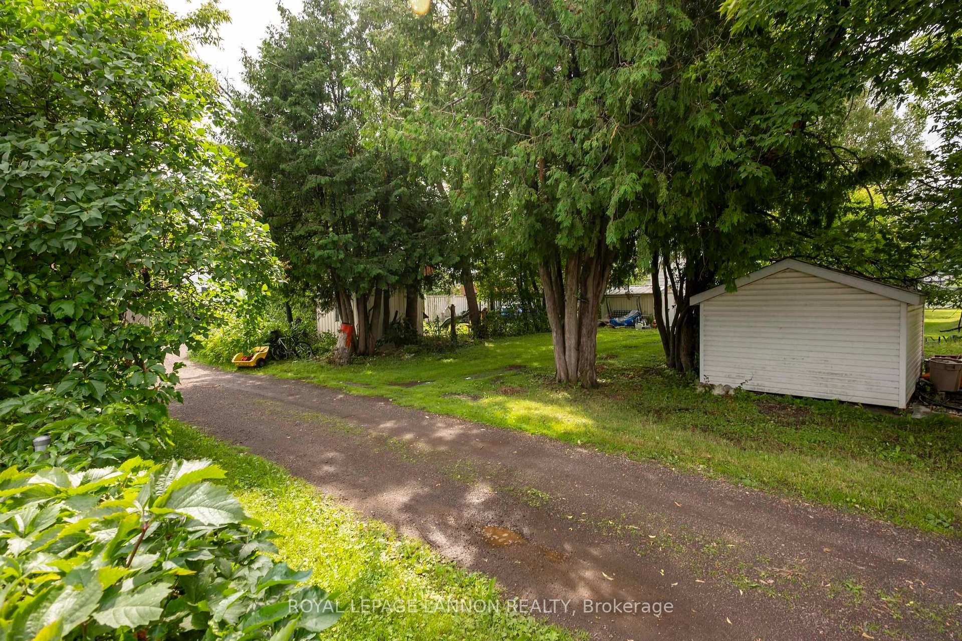 Photo 42 of 216 Francis Street W, Thunder Bay, Westfort — HOMEH