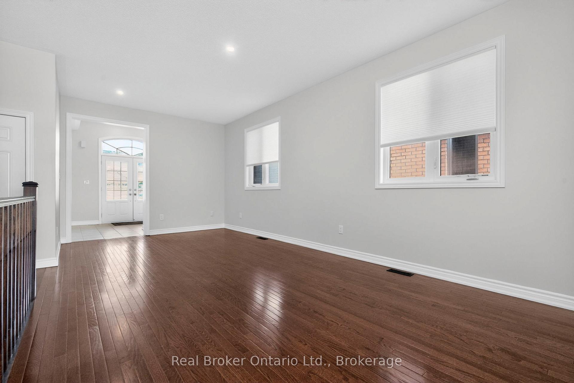 Photo 5 of 3135 Emperor Drive, Orillia — HOMEH