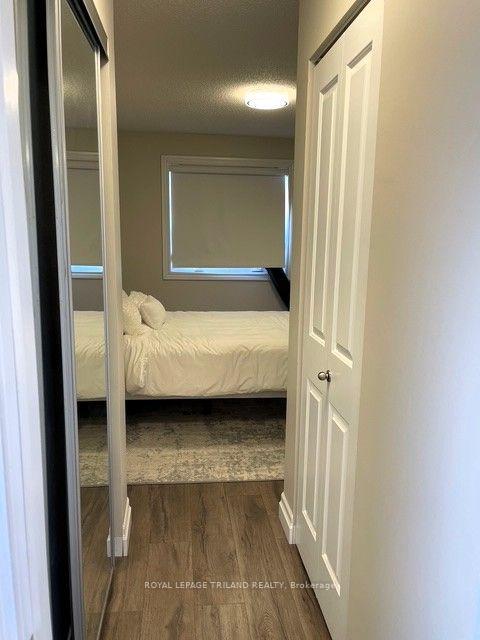 Photo 8 of Unit 307, 1 Jacksway Crescent, London, North G — HOMEH