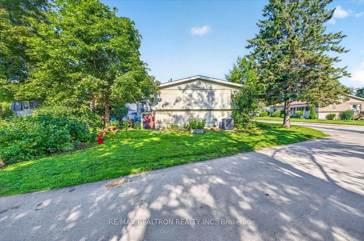 Photo 41 of 13 Broadway Avenue, Innisfil, Rural Innisfil — HOMEH
