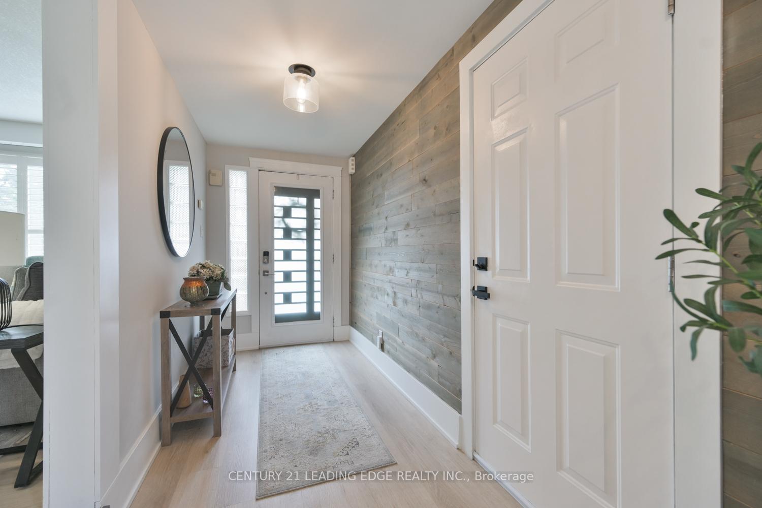 Photo 4 of 207 Yeates Avenue, Barrie, Painswick North — HOMEH