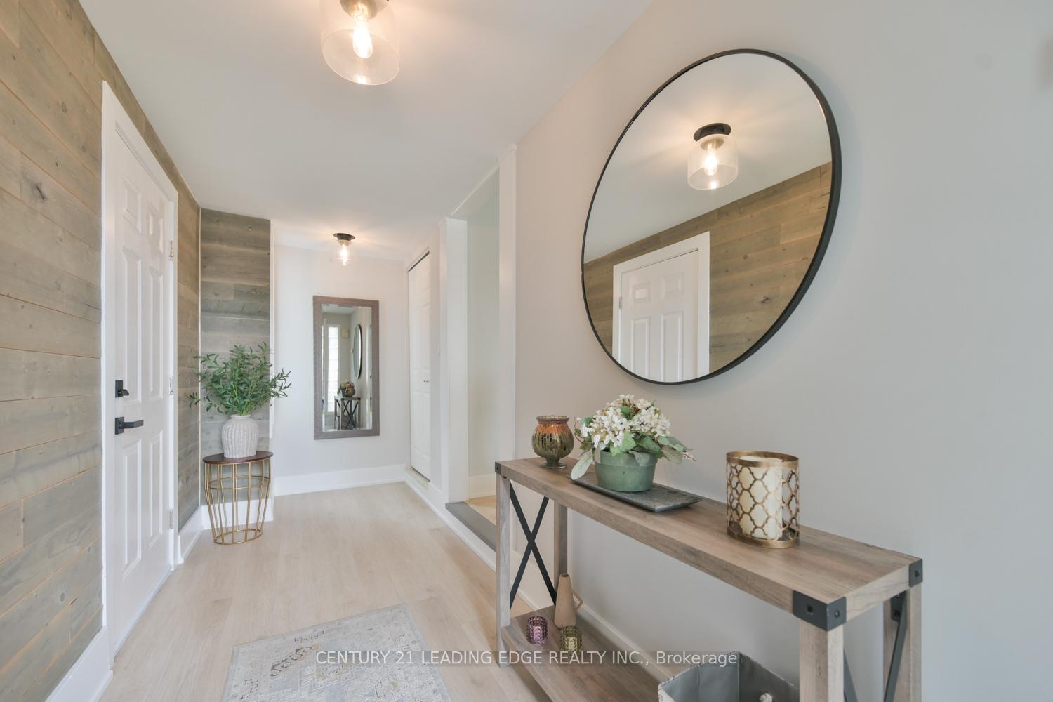 Photo 5 of 207 Yeates Avenue, Barrie, Painswick North — HOMEH