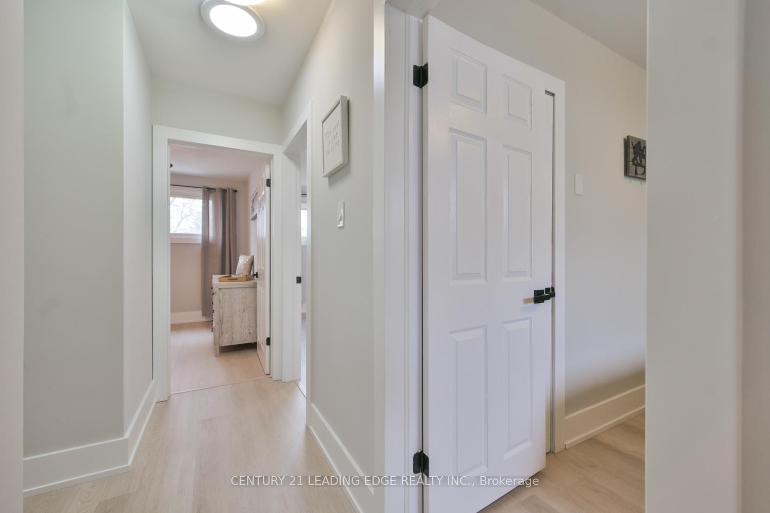 Photo 17 of 207 Yeates Avenue, Barrie, Painswick North — HOMEH