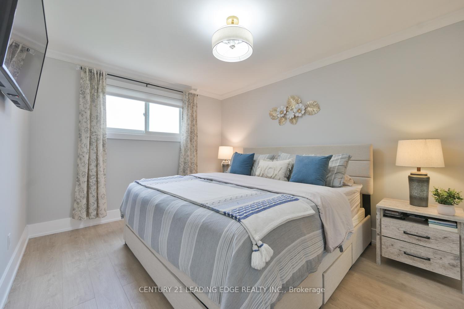 Photo 18 of 207 Yeates Avenue, Barrie, Painswick North — HOMEH