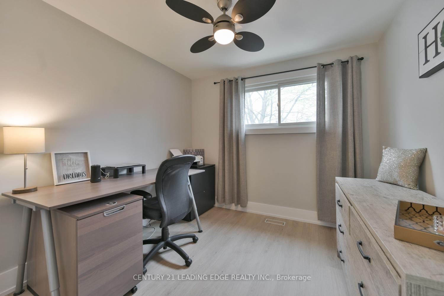 Photo 21 of 207 Yeates Avenue, Barrie, Painswick North — HOMEH