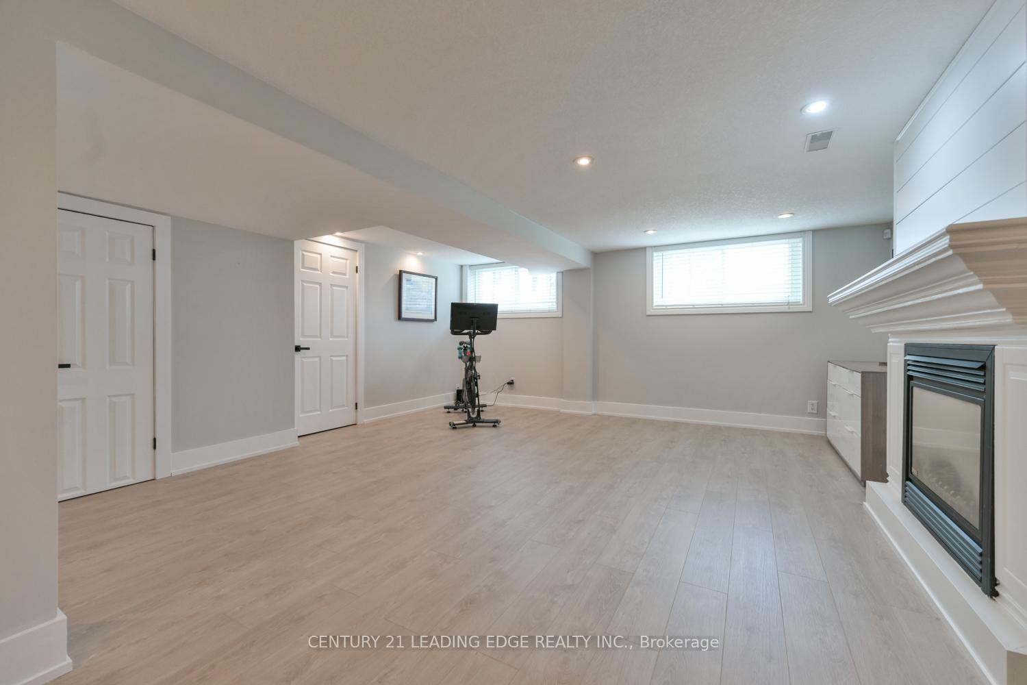 Photo 24 of 207 Yeates Avenue, Barrie, Painswick North — HOMEH