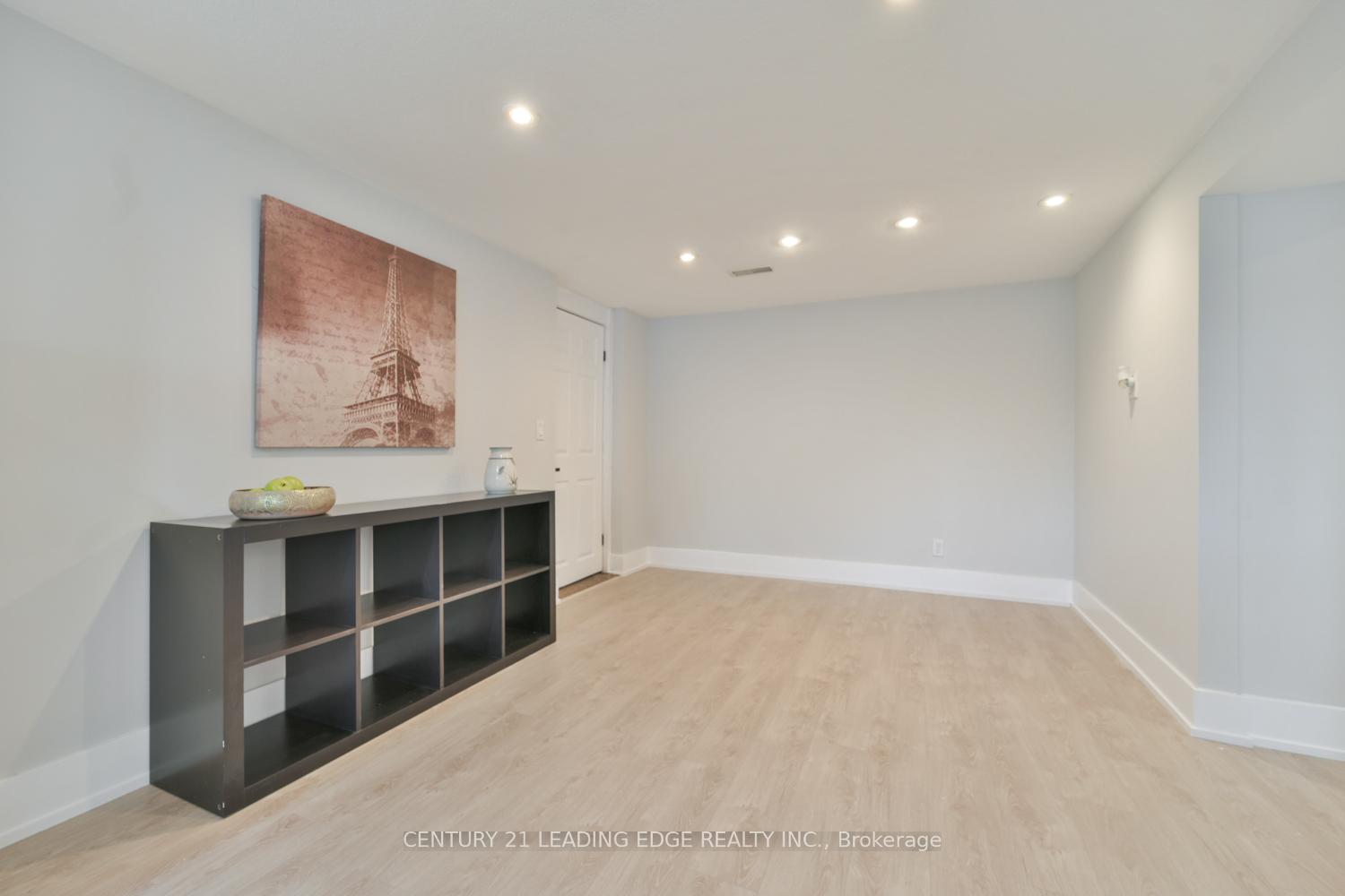 Photo 26 of 207 Yeates Avenue, Barrie, Painswick North — HOMEH