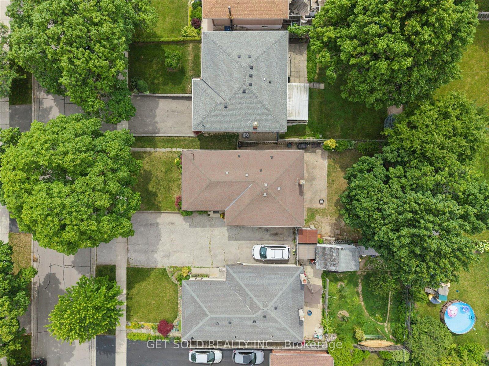 Photo 44 of 32 Checkendon Drive, Etobicoke, Rexdale-Kipling — HOMEH