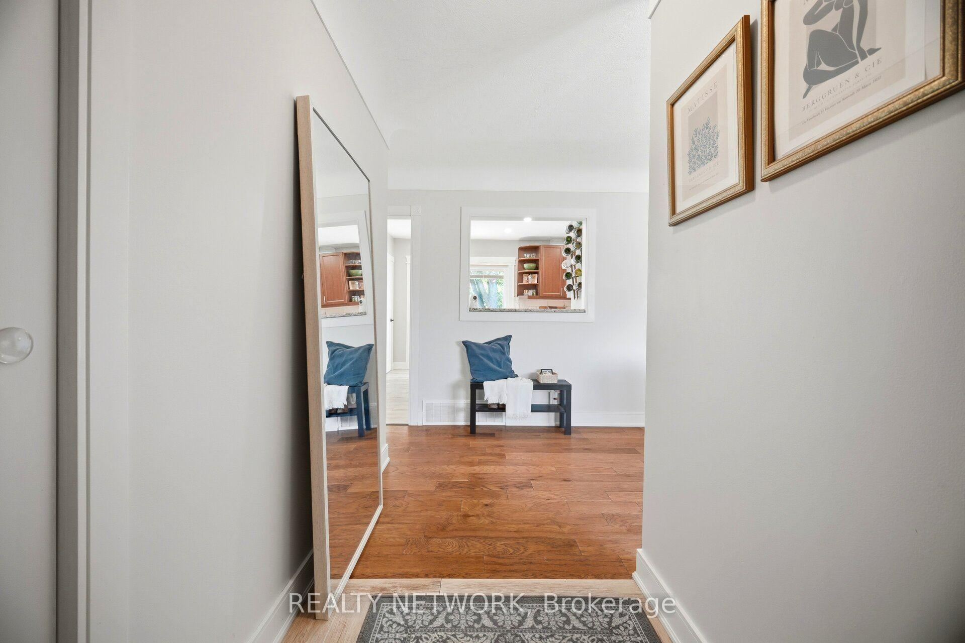 Photo 8 of 622 Upper Sherman Avenue, Hamilton, Burkholme — HOMEH