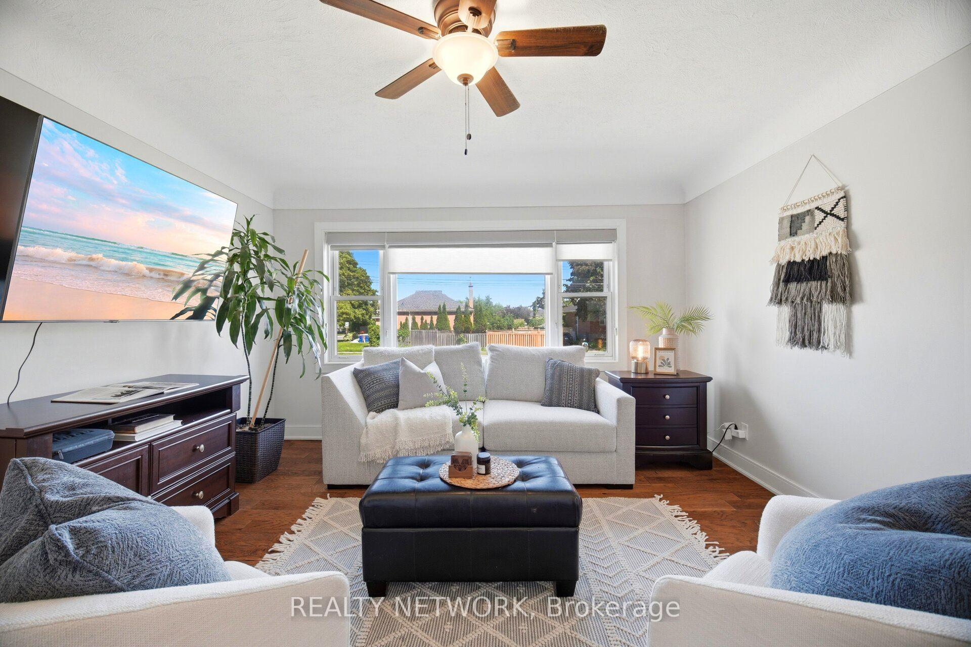 Photo 11 of 622 Upper Sherman Avenue, Hamilton, Burkholme — HOMEH