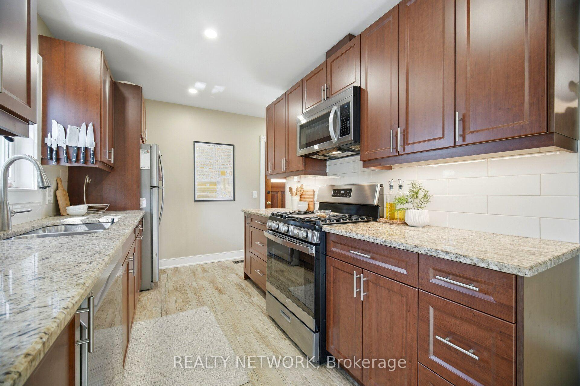 Photo 14 of 622 Upper Sherman Avenue, Hamilton, Burkholme — HOMEH
