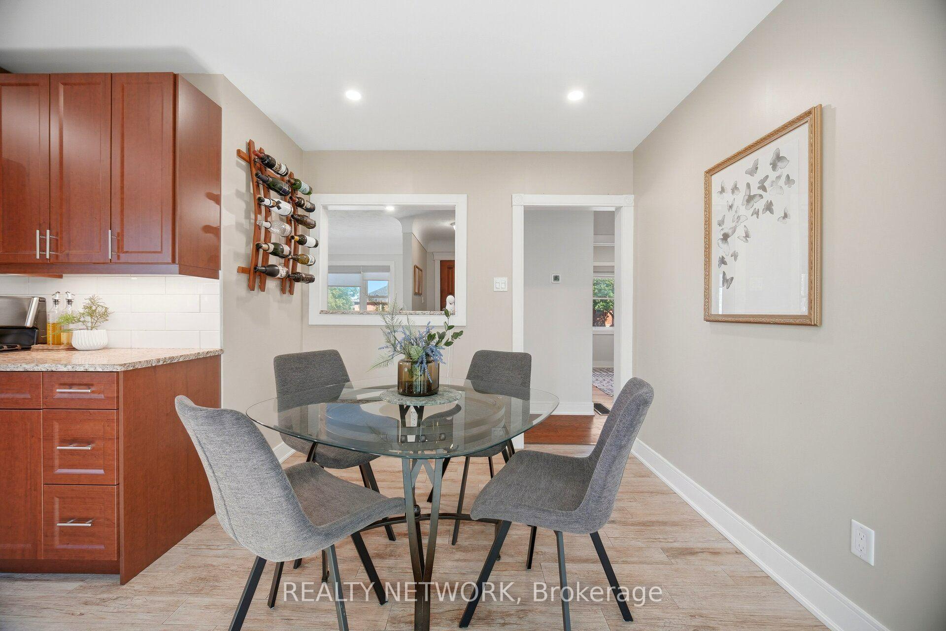 Photo 19 of 622 Upper Sherman Avenue, Hamilton, Burkholme — HOMEH
