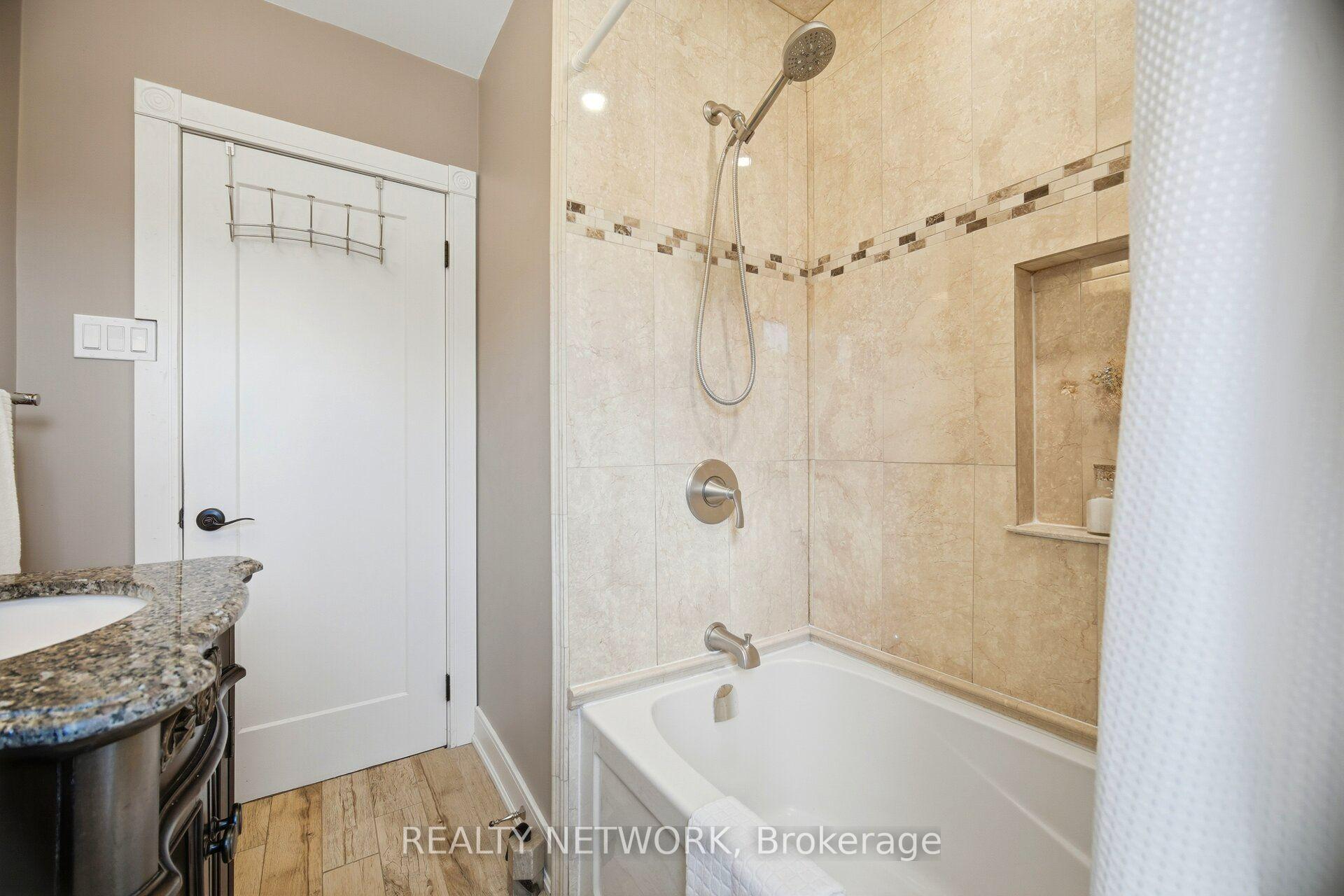 Photo 24 of 622 Upper Sherman Avenue, Hamilton, Burkholme — HOMEH