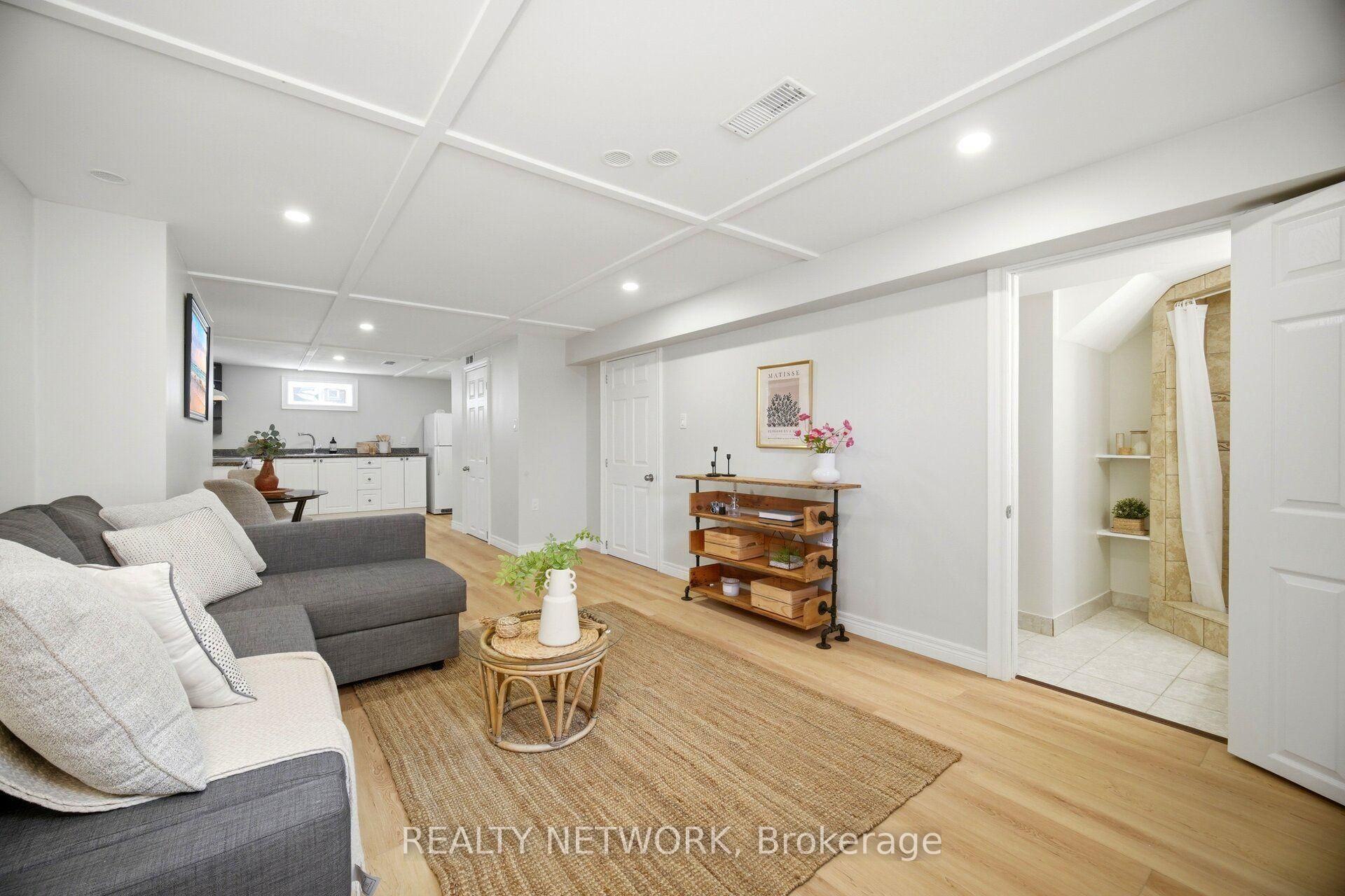 Photo 35 of 622 Upper Sherman Avenue, Hamilton, Burkholme — HOMEH