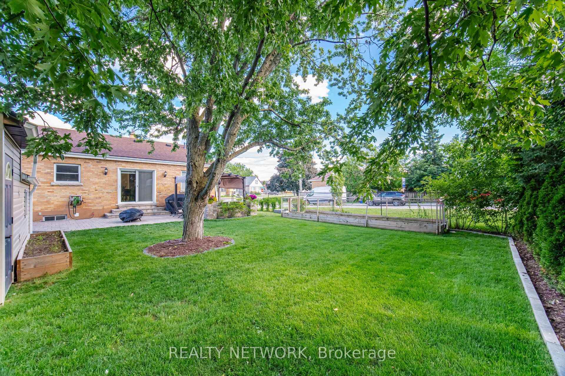 Photo 44 of 622 Upper Sherman Avenue, Hamilton, Burkholme — HOMEH