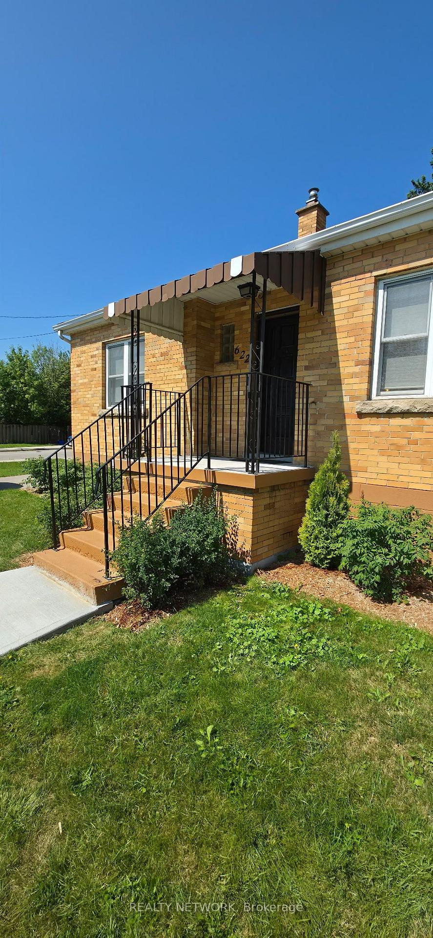 Photo 5 of 622 Upper Sherman Avenue, Hamilton, Burkholme — HOMEH
