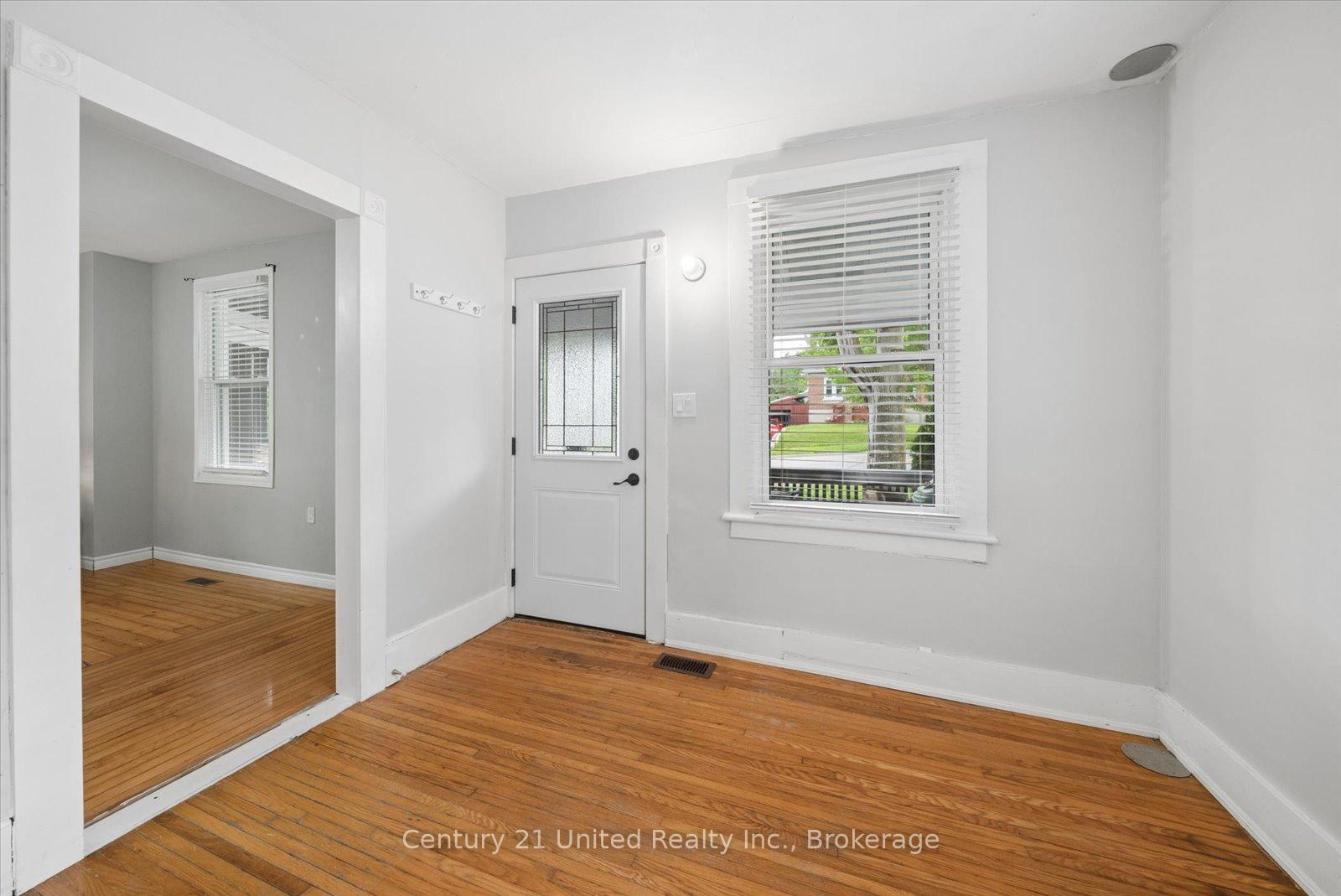 Photo 4 of 270 Rogers Street, Peterborough, Ashburnham Ward 4 — HOMEH