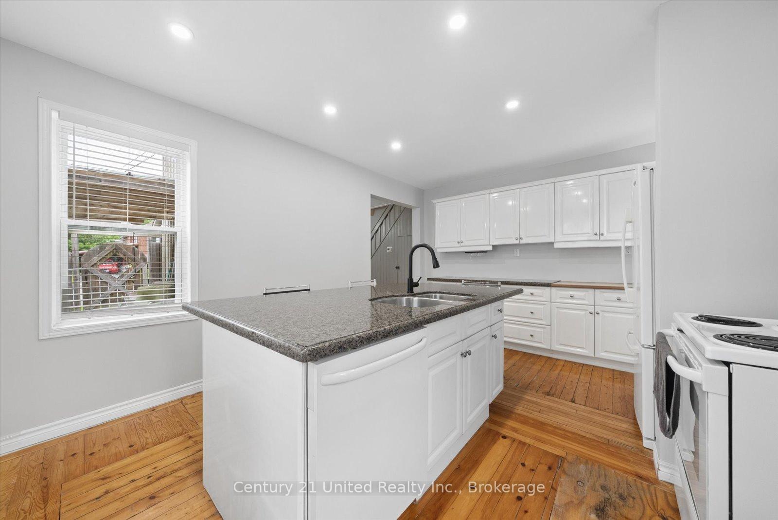 Photo 12 of 270 Rogers Street, Peterborough, Ashburnham Ward 4 — HOMEH