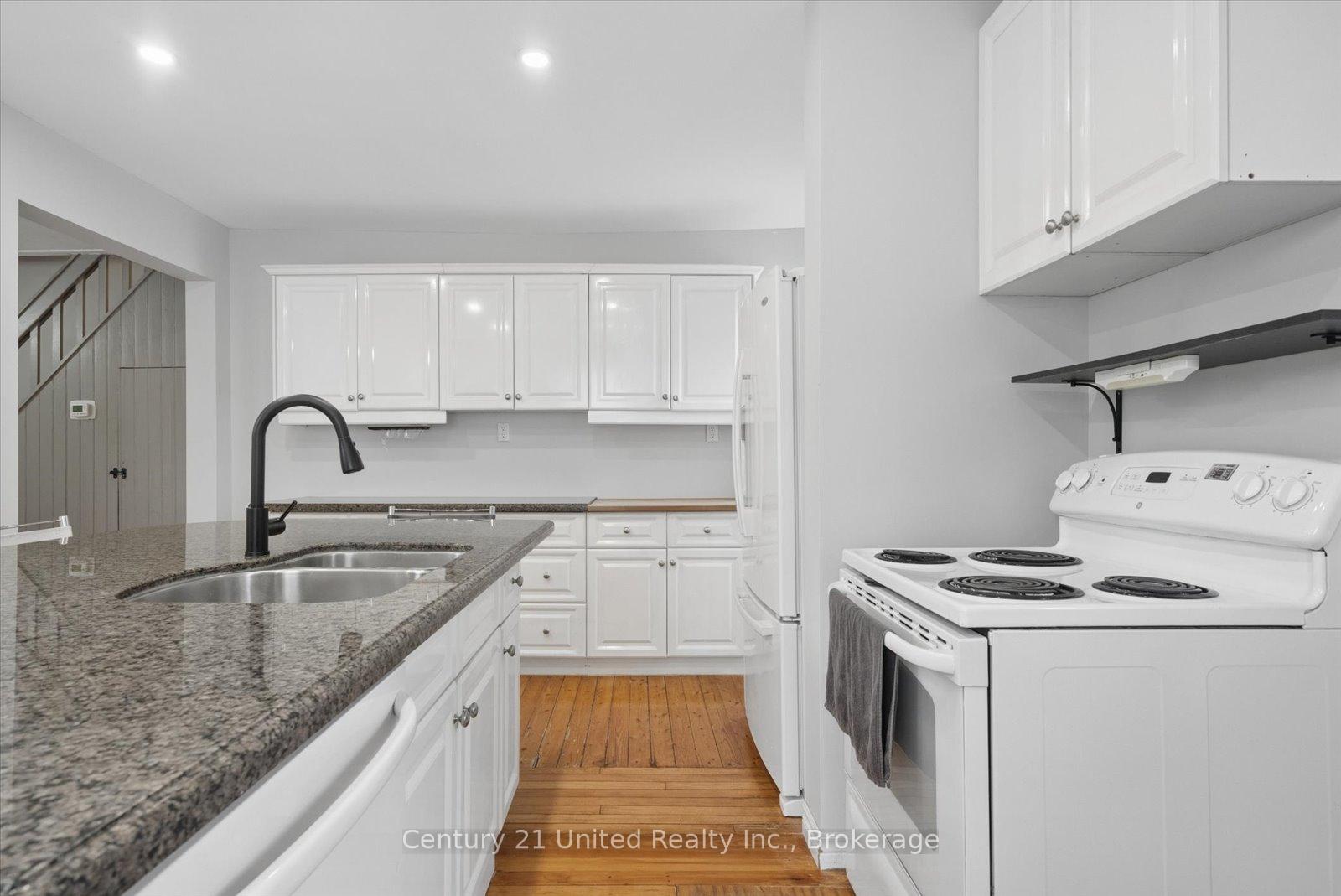 Photo 13 of 270 Rogers Street, Peterborough, Ashburnham Ward 4 — HOMEH