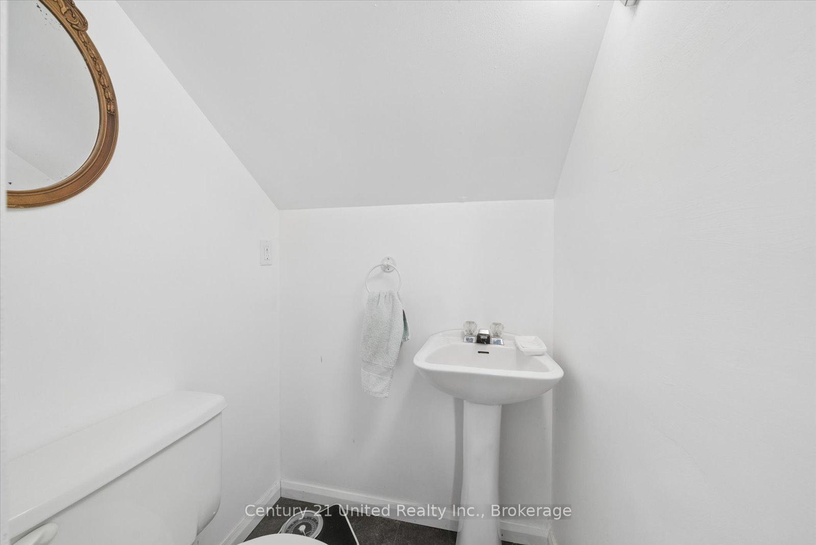 Photo 39 of 270 Rogers Street, Peterborough, Ashburnham Ward 4 — HOMEH