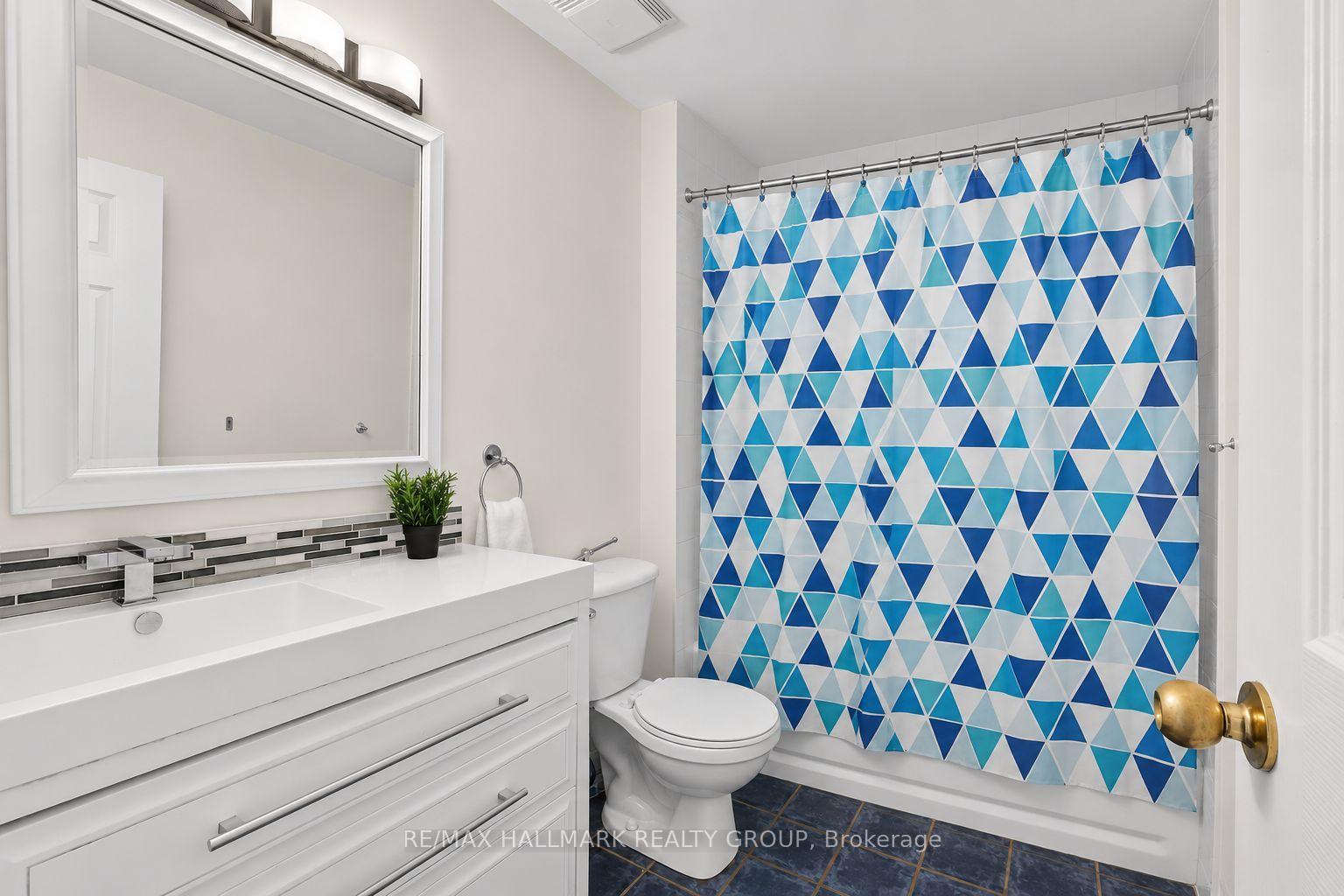 Photo 56 of 174 Carwood Circle W, Ottawa, Carson Meadows — HOMEH