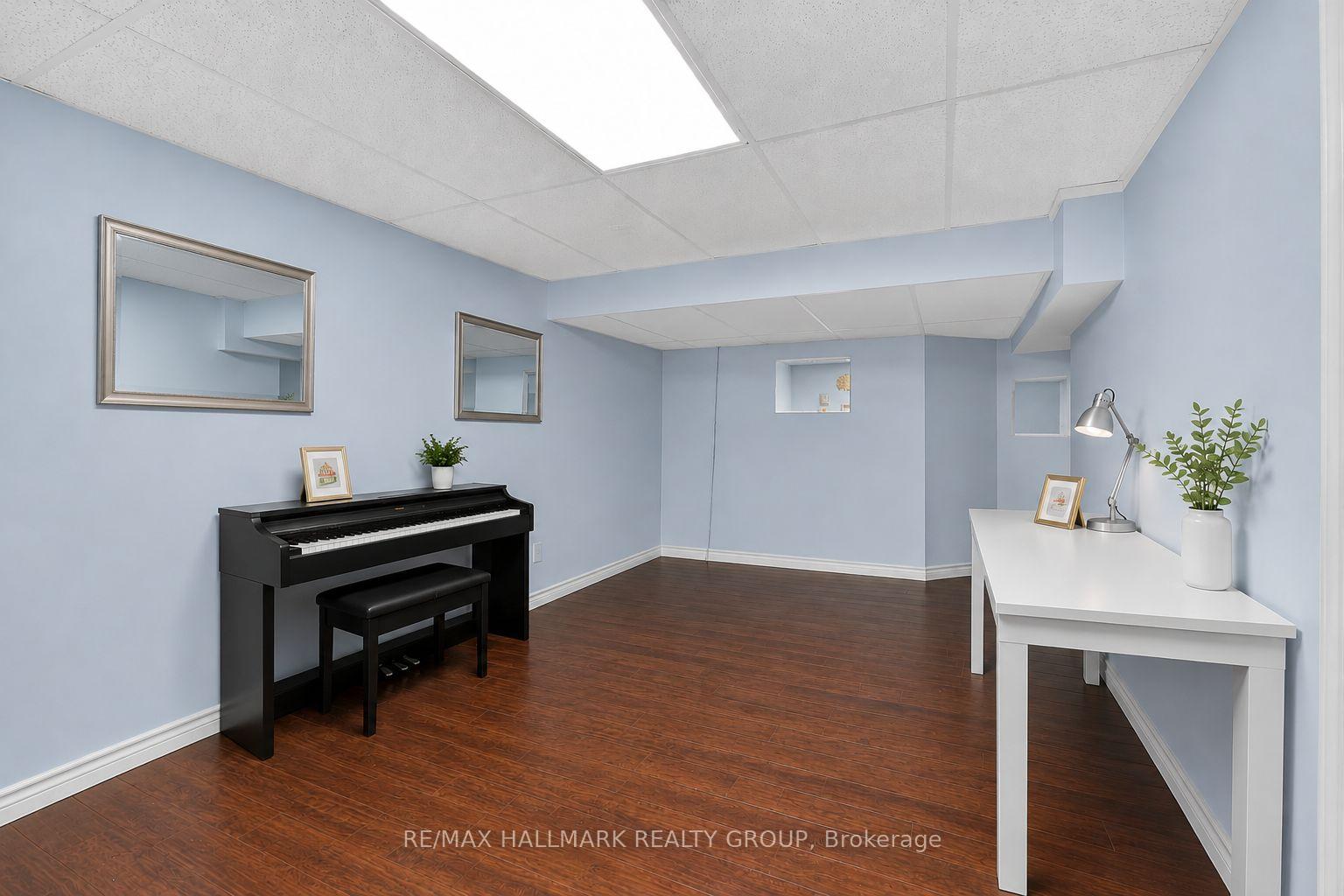 Photo 74 of 174 Carwood Circle W, Ottawa, Carson Meadows — HOMEH