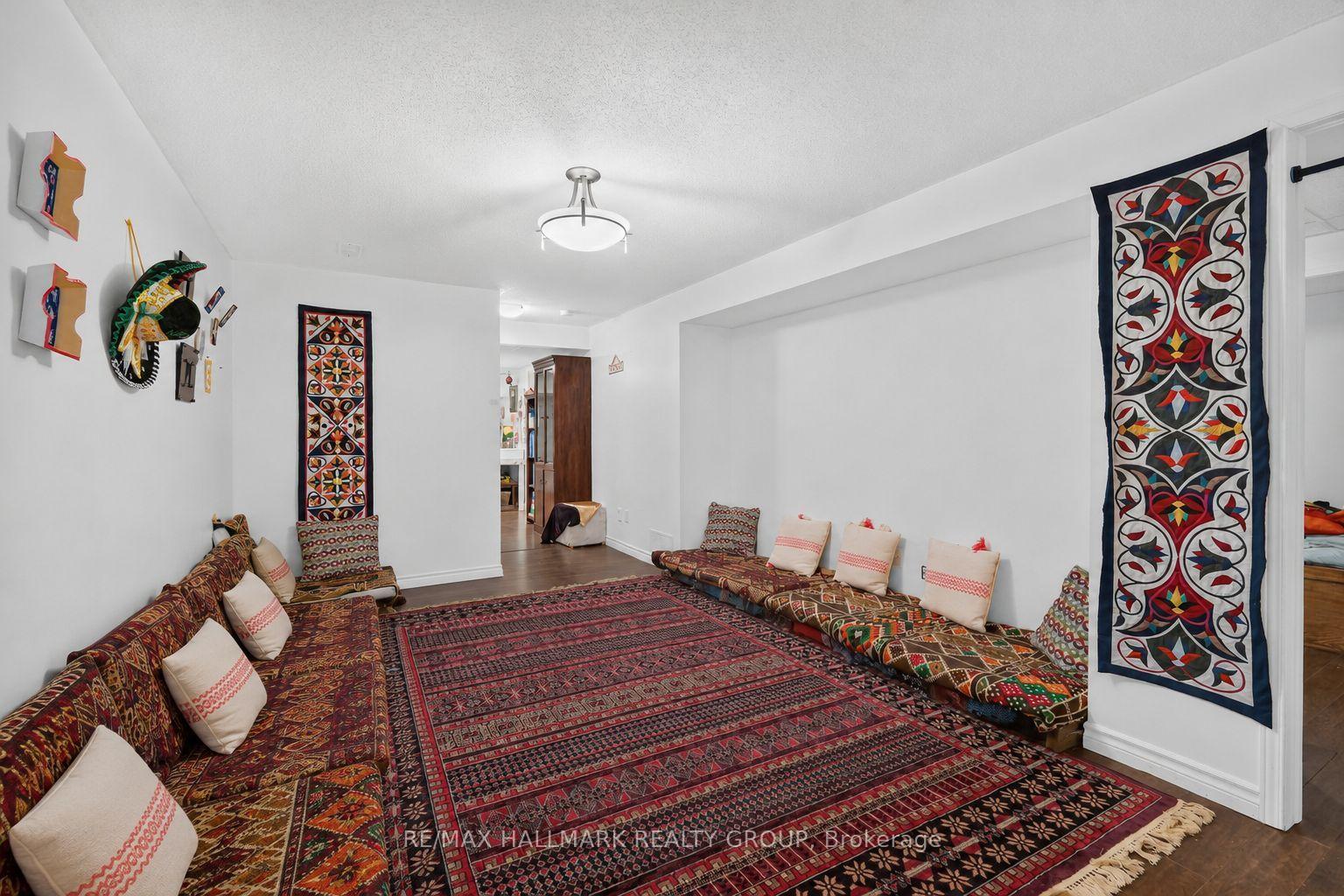 Photo 76 of 174 Carwood Circle W, Ottawa, Carson Meadows — HOMEH
