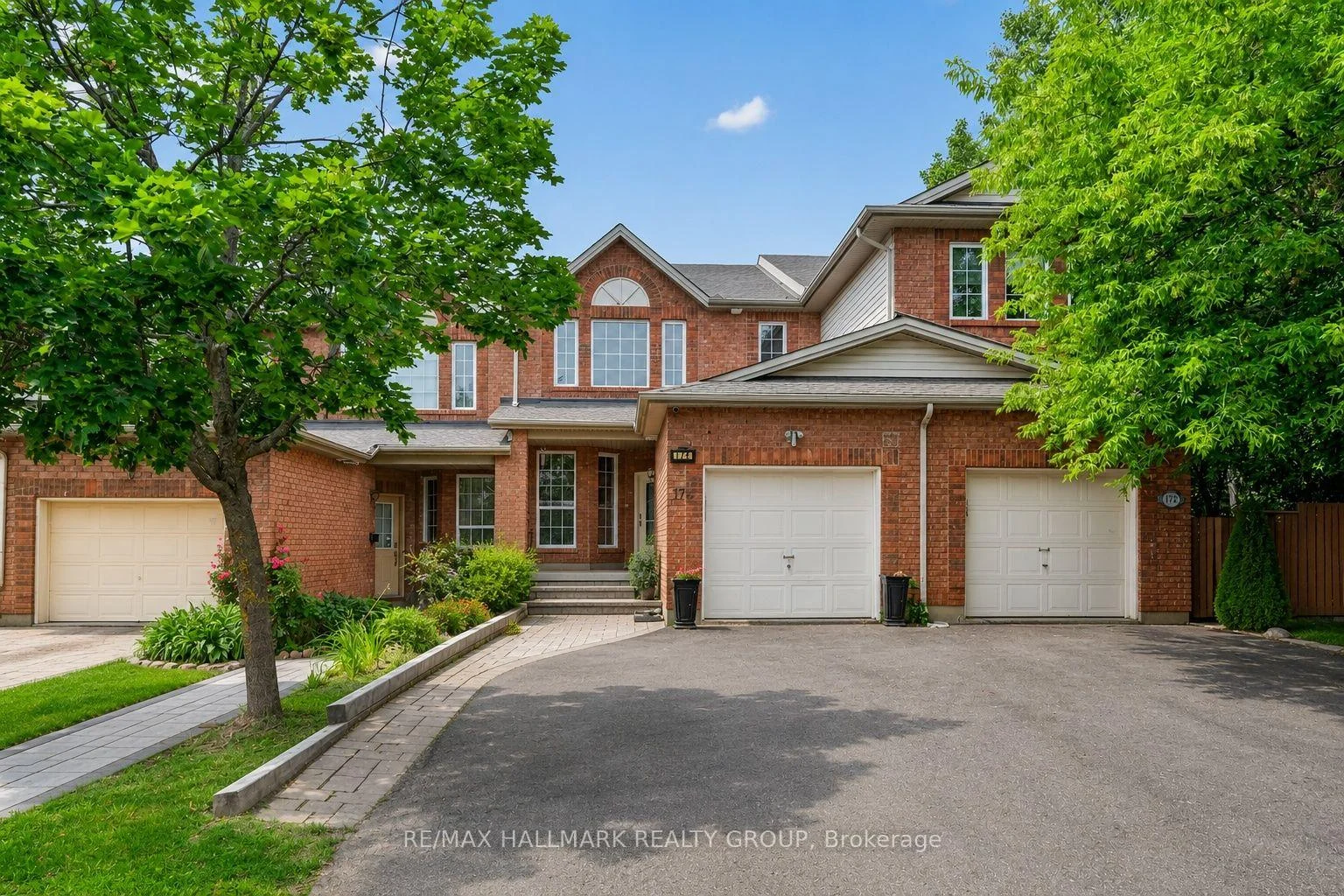 Photo of 174 Carwood Circle W