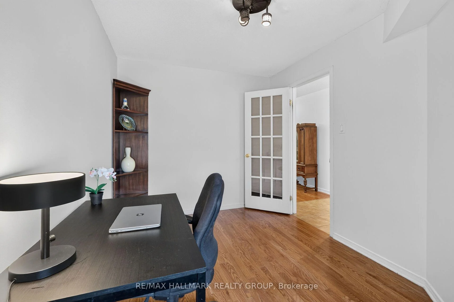 Photo 16 of 174 Carwood Circle W, Ottawa, Carson Meadows — HOMEH
