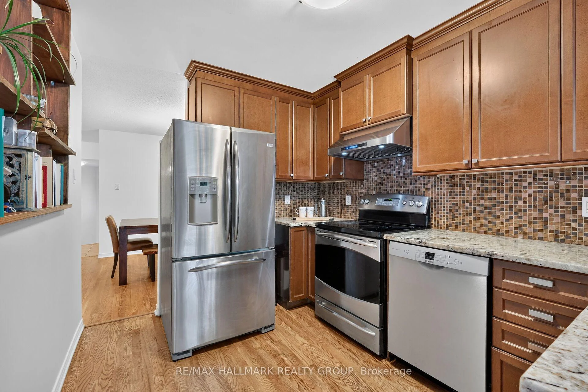 Photo 36 of 174 Carwood Circle W, Ottawa, Carson Meadows — HOMEH
