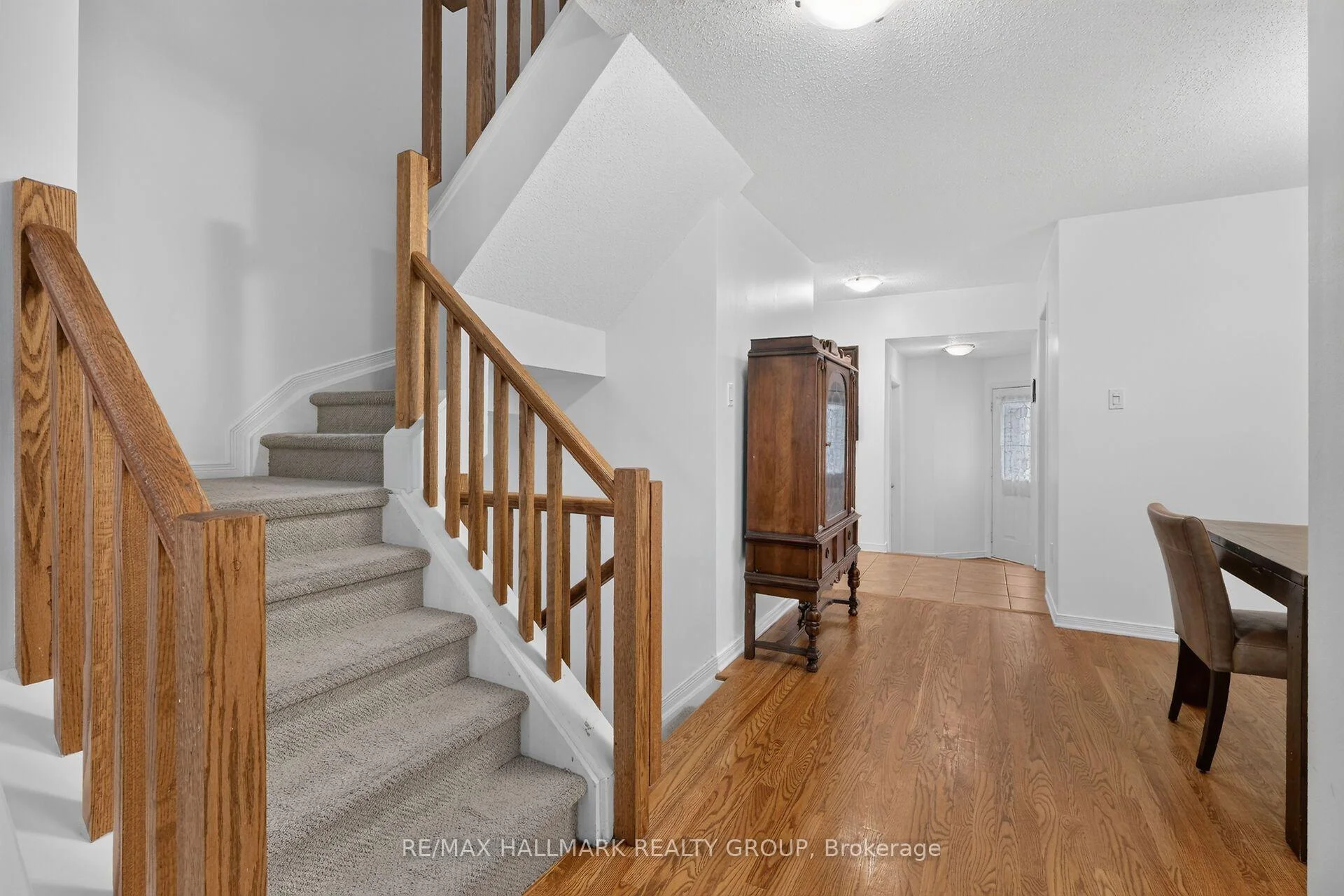 Photo 40 of 174 Carwood Circle W, Ottawa, Carson Meadows — HOMEH