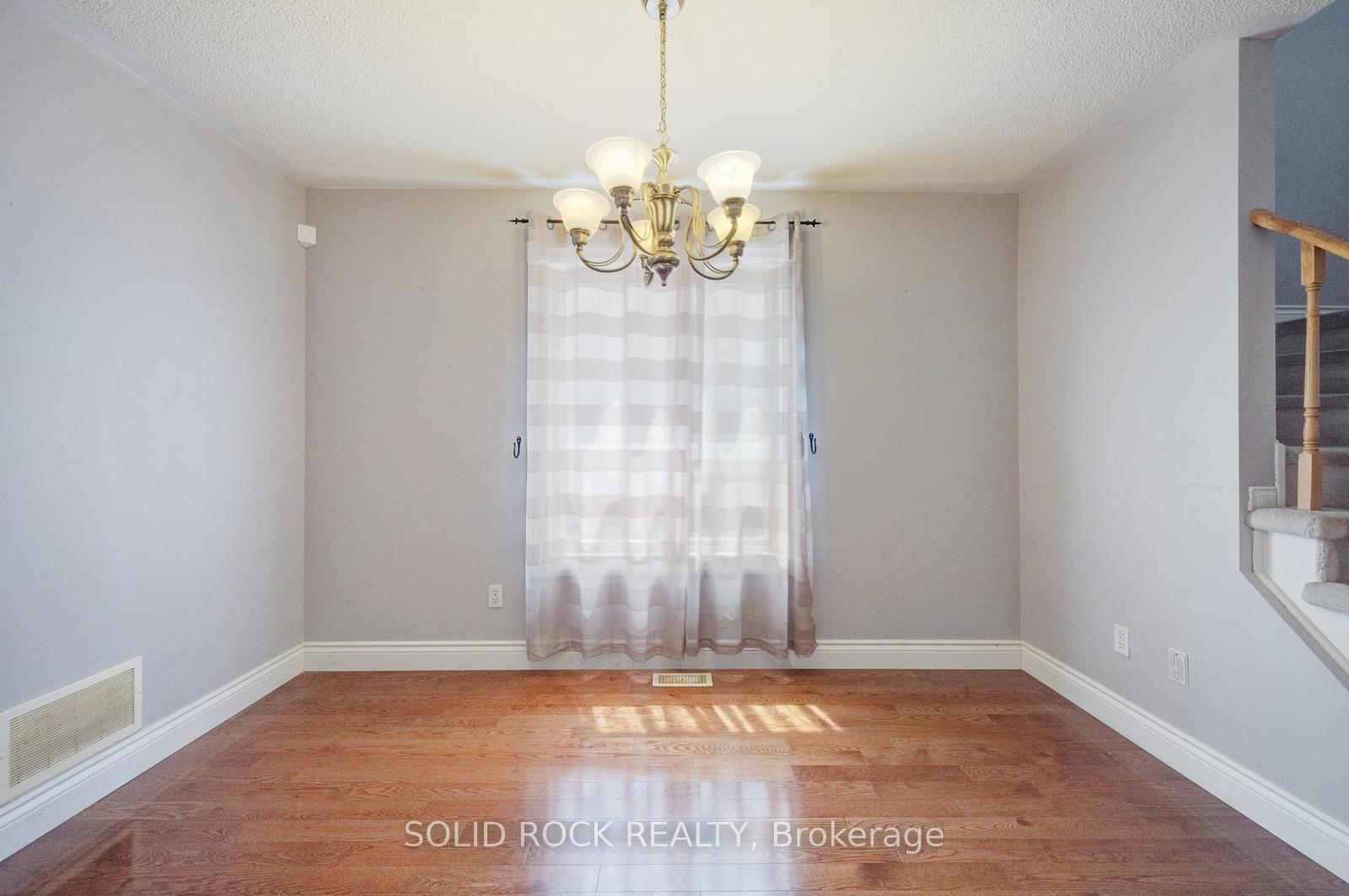 Photo 6 of 41 Trumpet Valley Boulevard, Brampton, Fletcher's Meadow — HOMEH