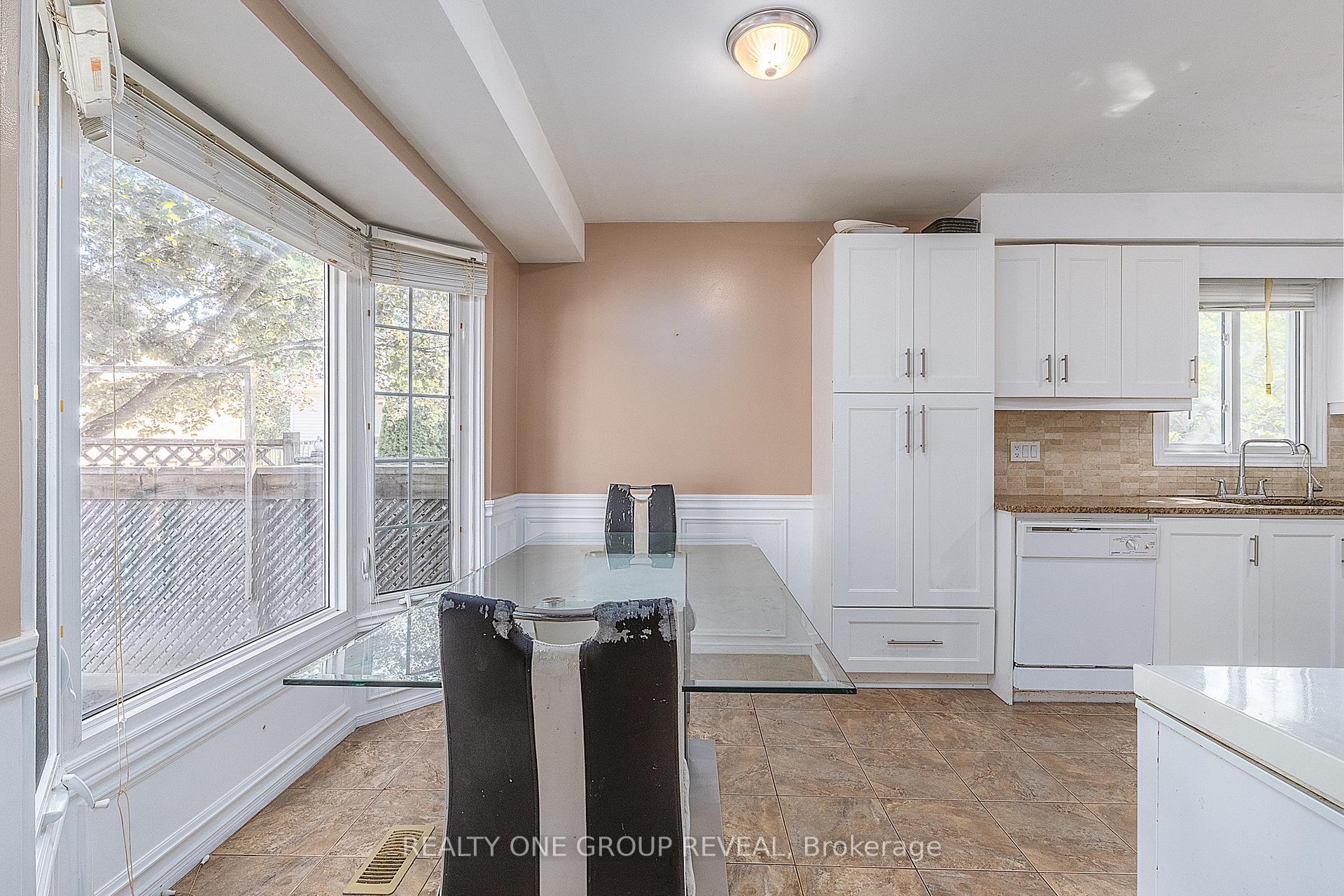 Photo 12 of 4 Stanford Crescent, Clarington, Newcastle — HOMEH