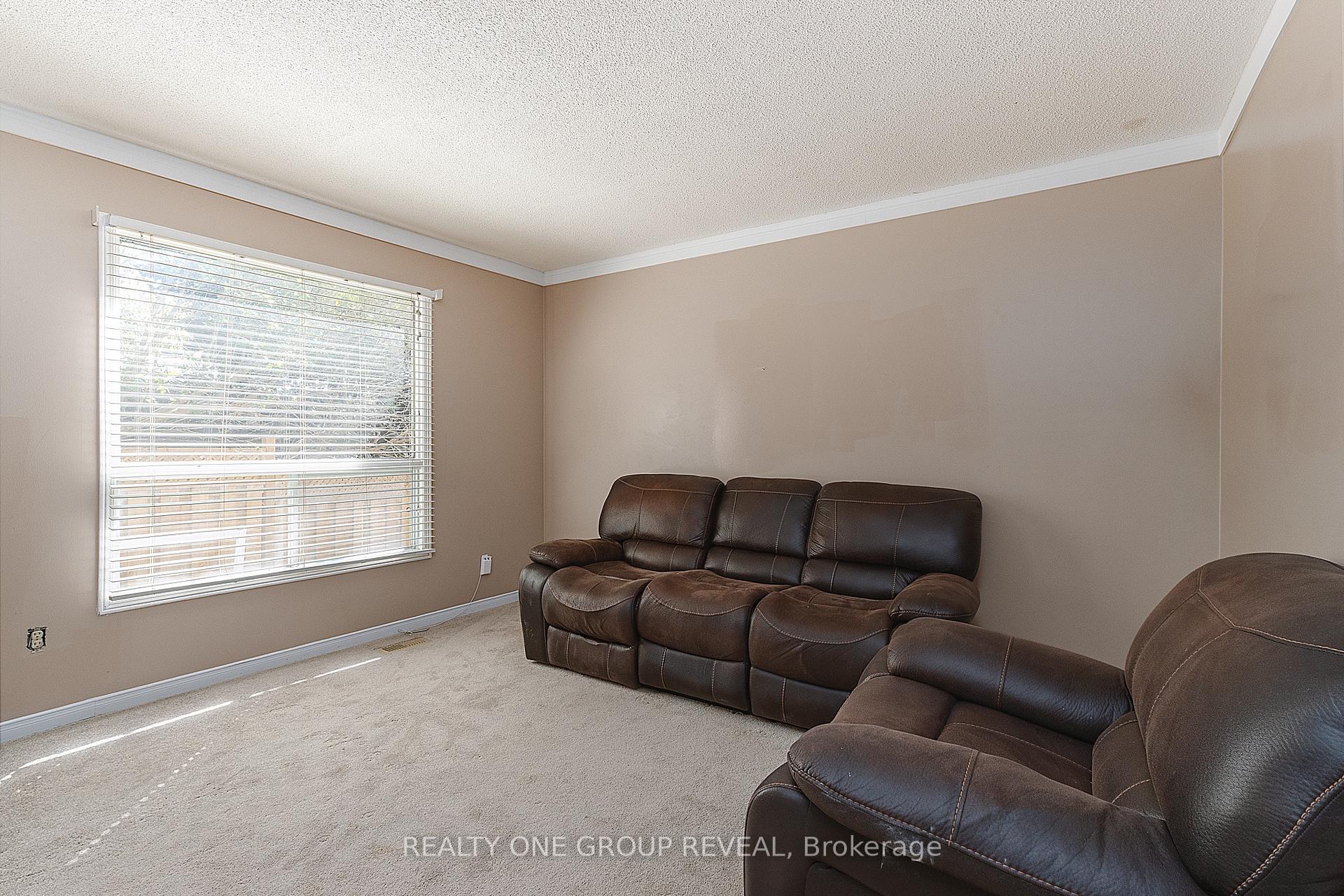 Photo 16 of 4 Stanford Crescent, Clarington, Newcastle — HOMEH