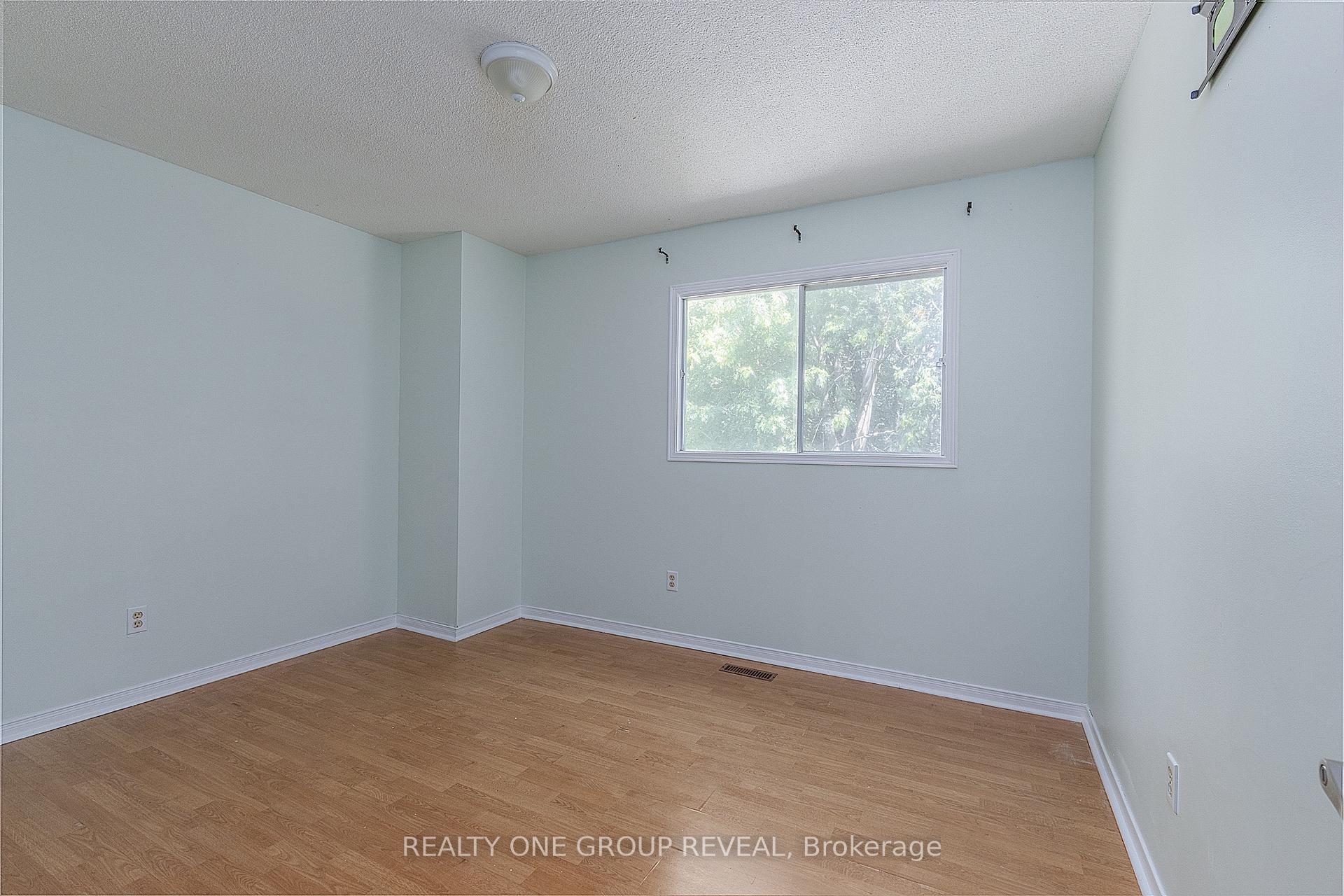 Photo 24 of 4 Stanford Crescent, Clarington, Newcastle — HOMEH