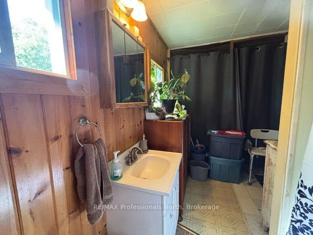 Photo 15 of 1436 Spring Valley Road, Minden Hills, Lutterworth — HOMEH