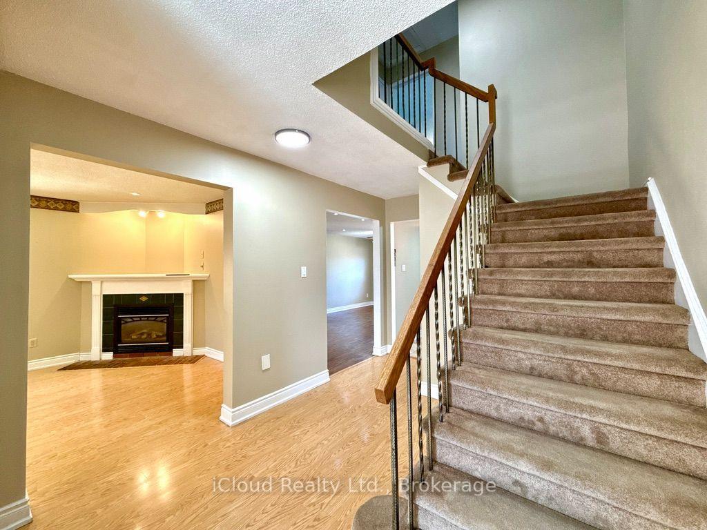 Photo 2 of 3 Dorking Drive, Brampton, Heart Lake West — HOMEH