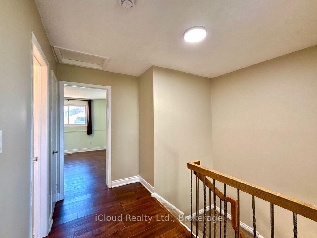 Photo 10 of 3 Dorking Drive, Brampton, Heart Lake West — HOMEH