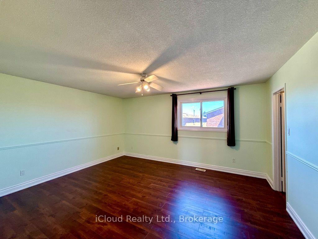 Photo 11 of 3 Dorking Drive, Brampton, Heart Lake West — HOMEH